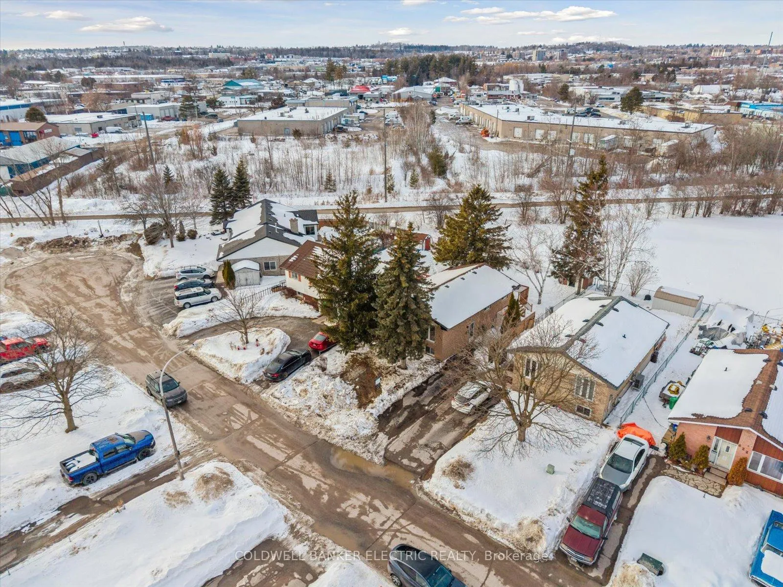 Photo 48 of 830 Orpington Road, Peterborough, Otonabee Ward 1 — HOMEH