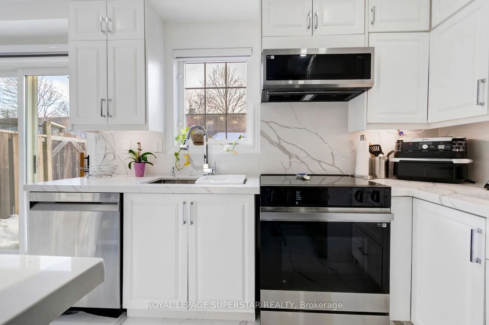 Photo 16 of 131 Checkerberry Crescent, Brampton, Sandringham-Wellington — HOMEH