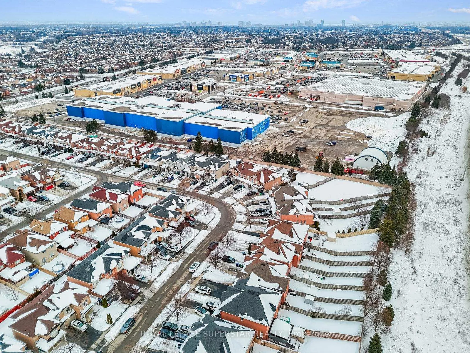 Photo 48 of 131 Checkerberry Crescent, Brampton, Sandringham-Wellington — HOMEH