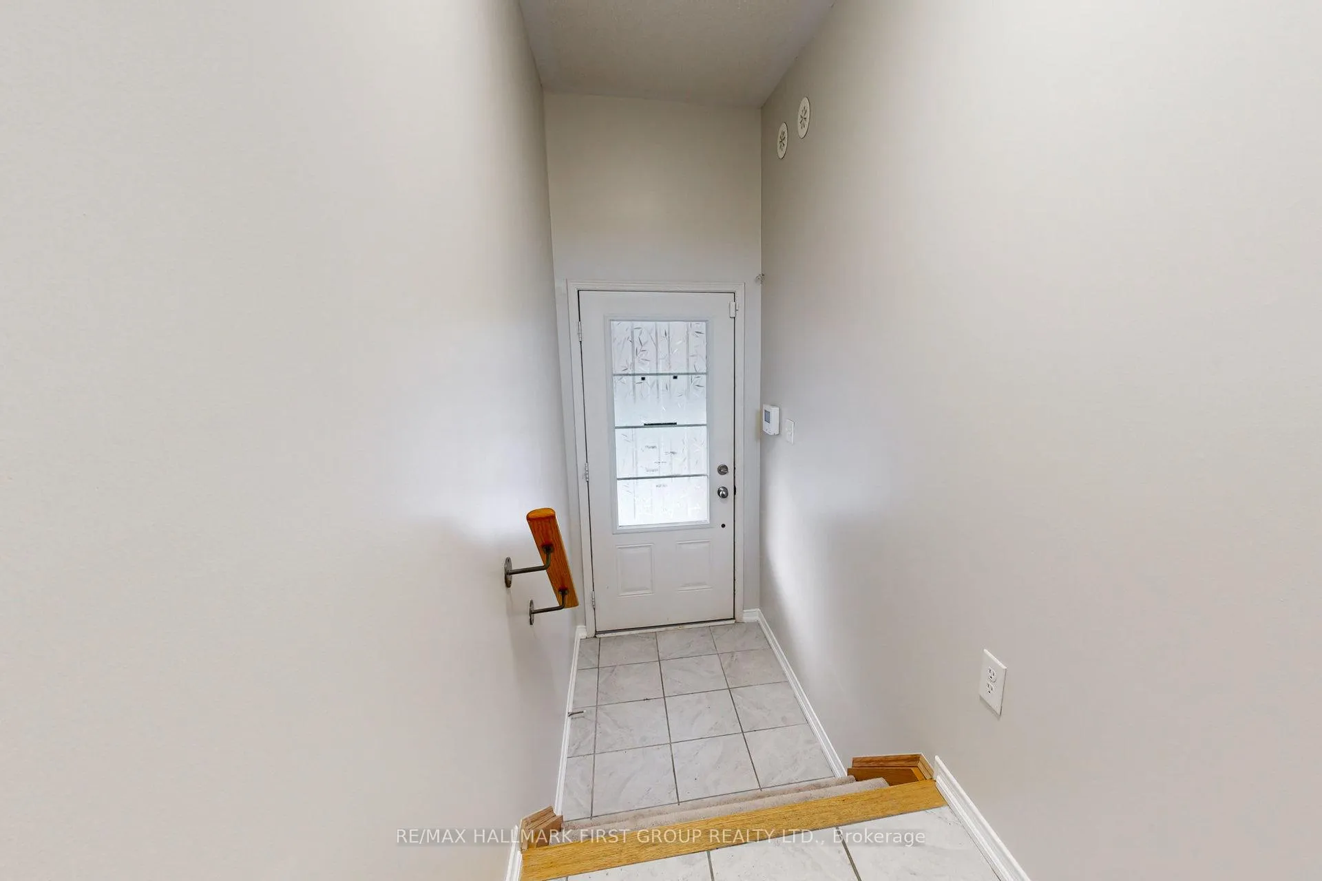 Photo 5 of 2532 Bromus Path, Oshawa, Windfields — HOMEH