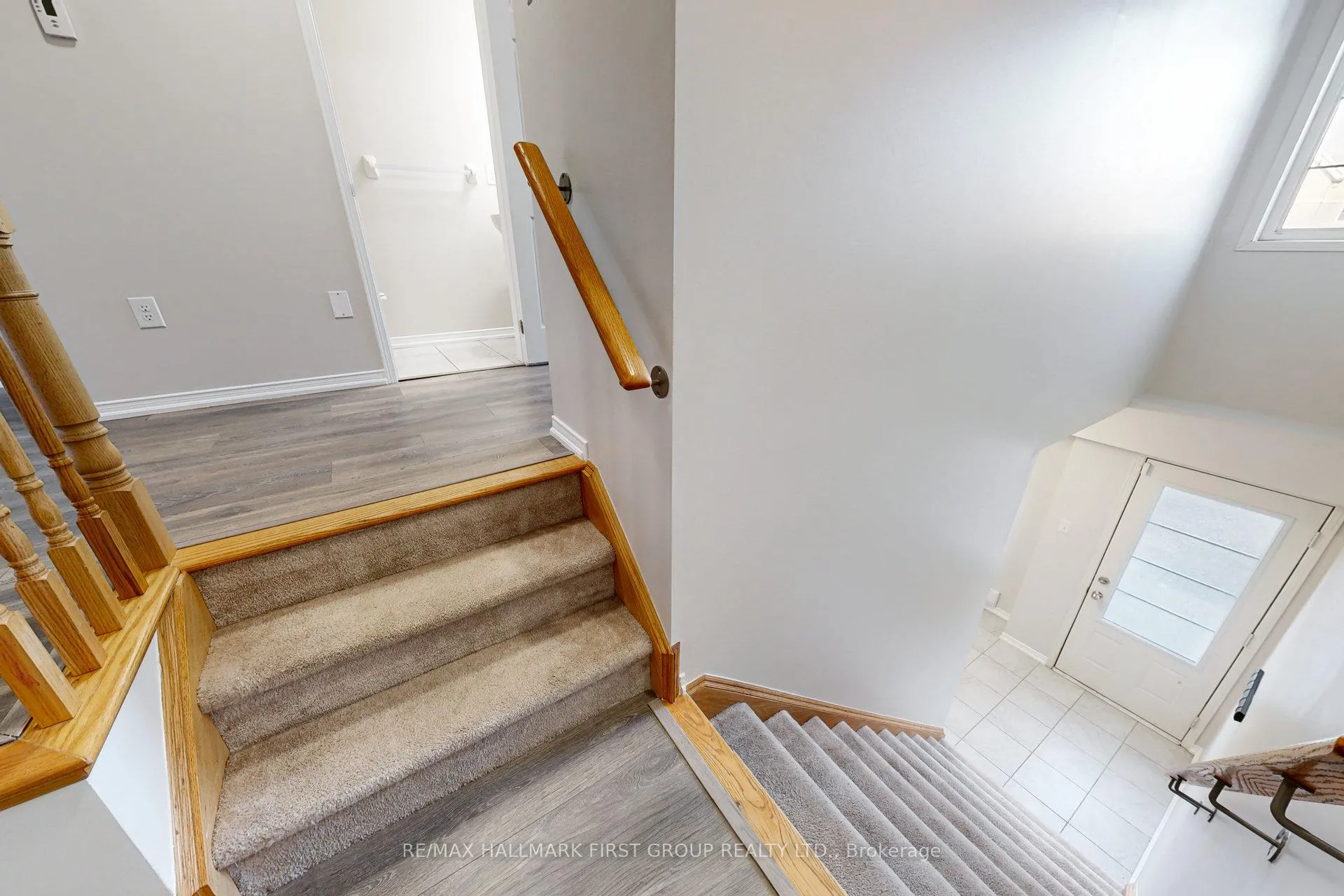 Photo 8 of 2532 Bromus Path, Oshawa, Windfields — HOMEH