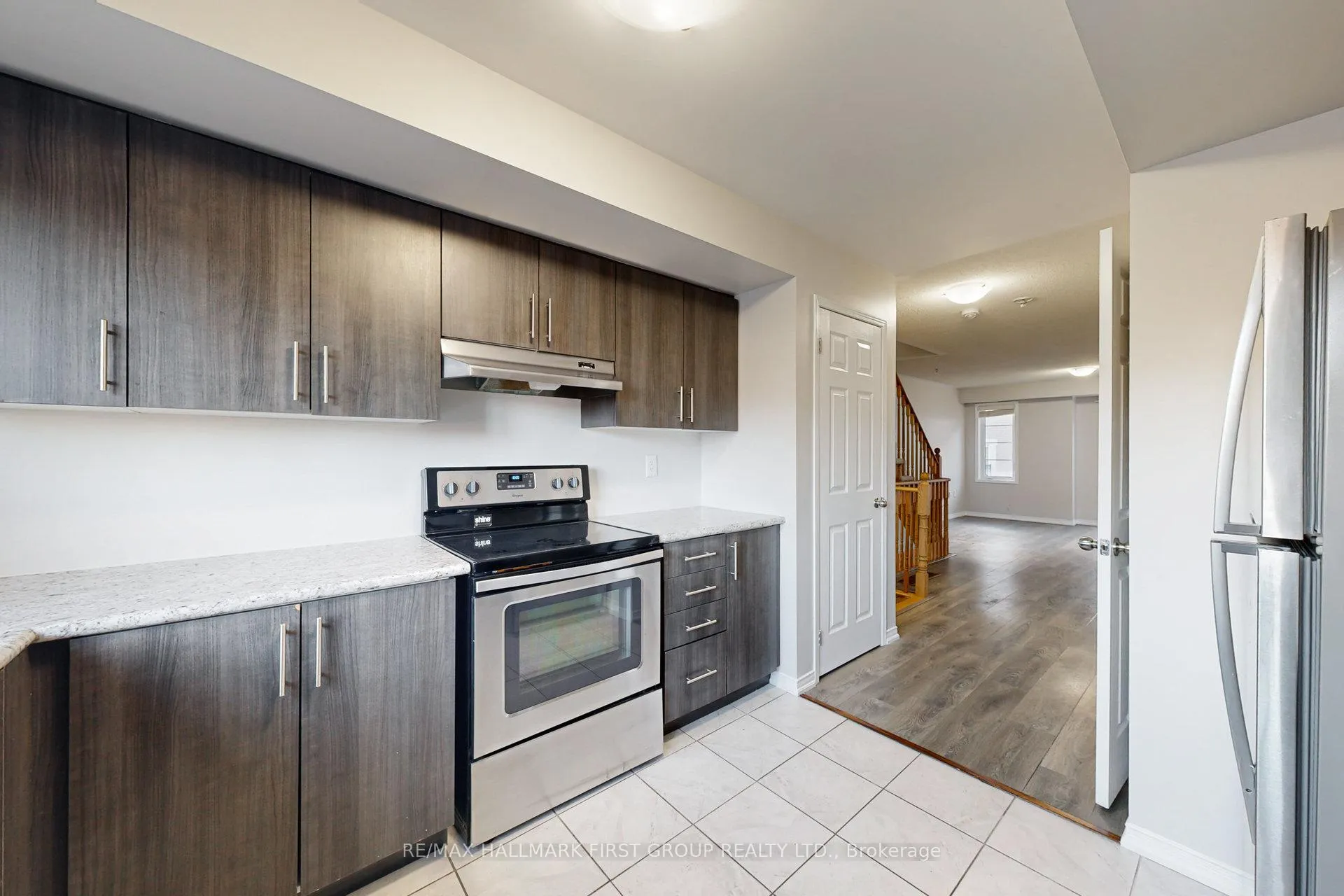 Photo 14 of 2532 Bromus Path, Oshawa, Windfields — HOMEH