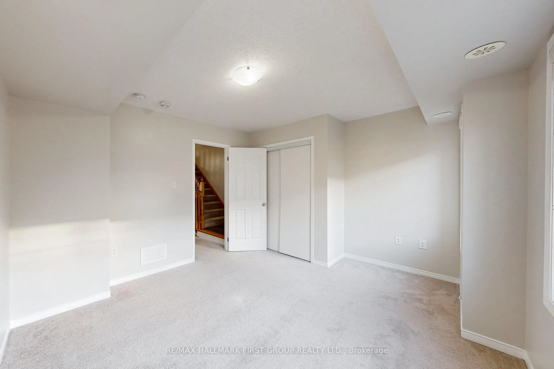 Photo 31 of 2532 Bromus Path, Oshawa, Windfields — HOMEH