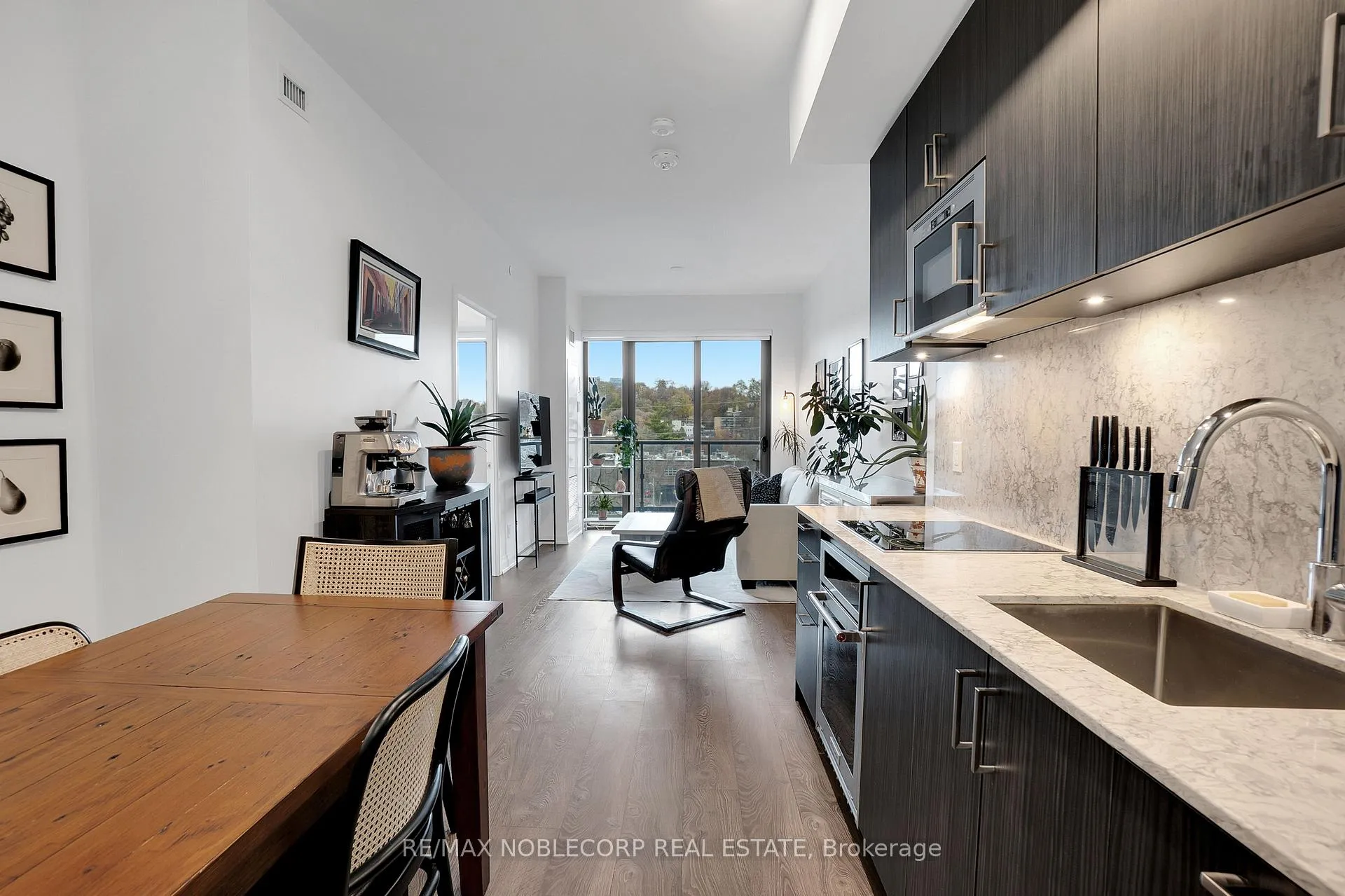 Photo 6 of Unit 531, 280 Howland Avenue, Toronto, The Annex — HOMEH