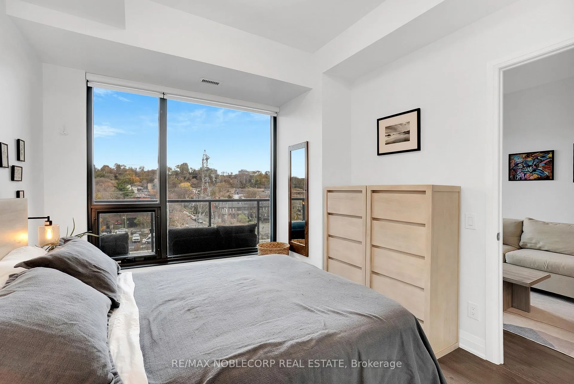 Photo 11 of Unit 531, 280 Howland Avenue, Toronto, The Annex — HOMEH