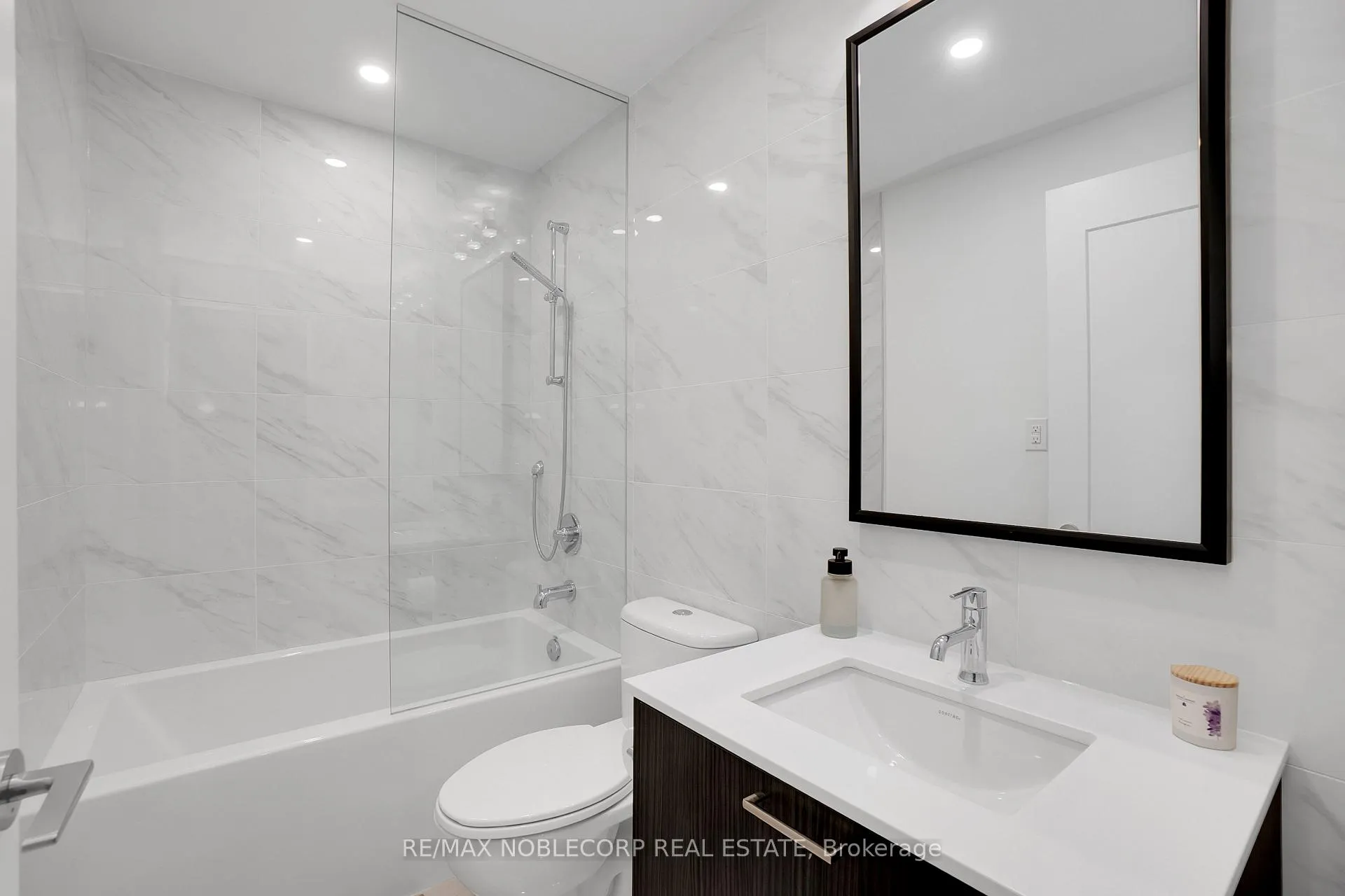 Photo 14 of Unit 531, 280 Howland Avenue, Toronto, The Annex — HOMEH