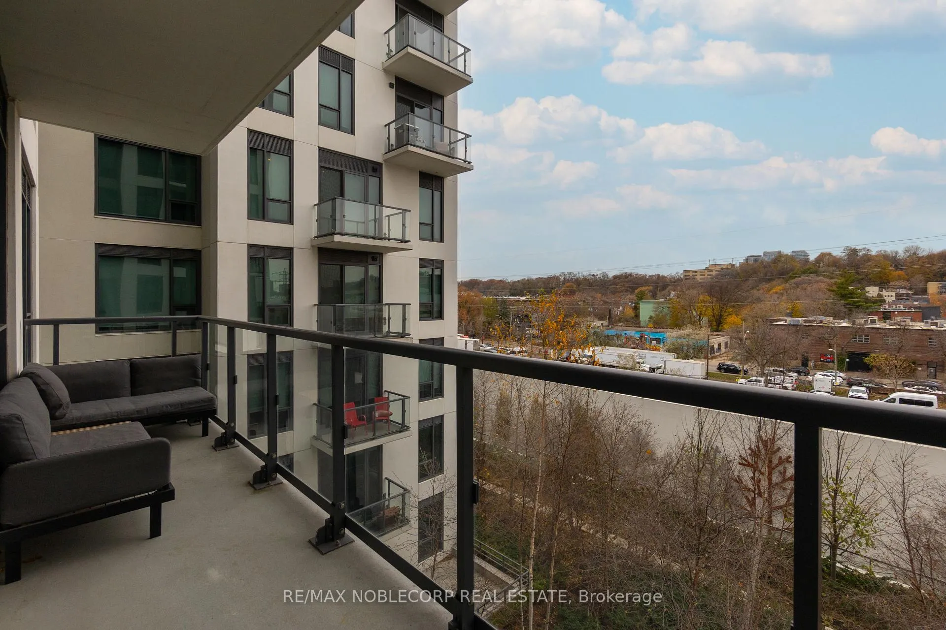 Photo 15 of Unit 531, 280 Howland Avenue, Toronto, The Annex — HOMEH