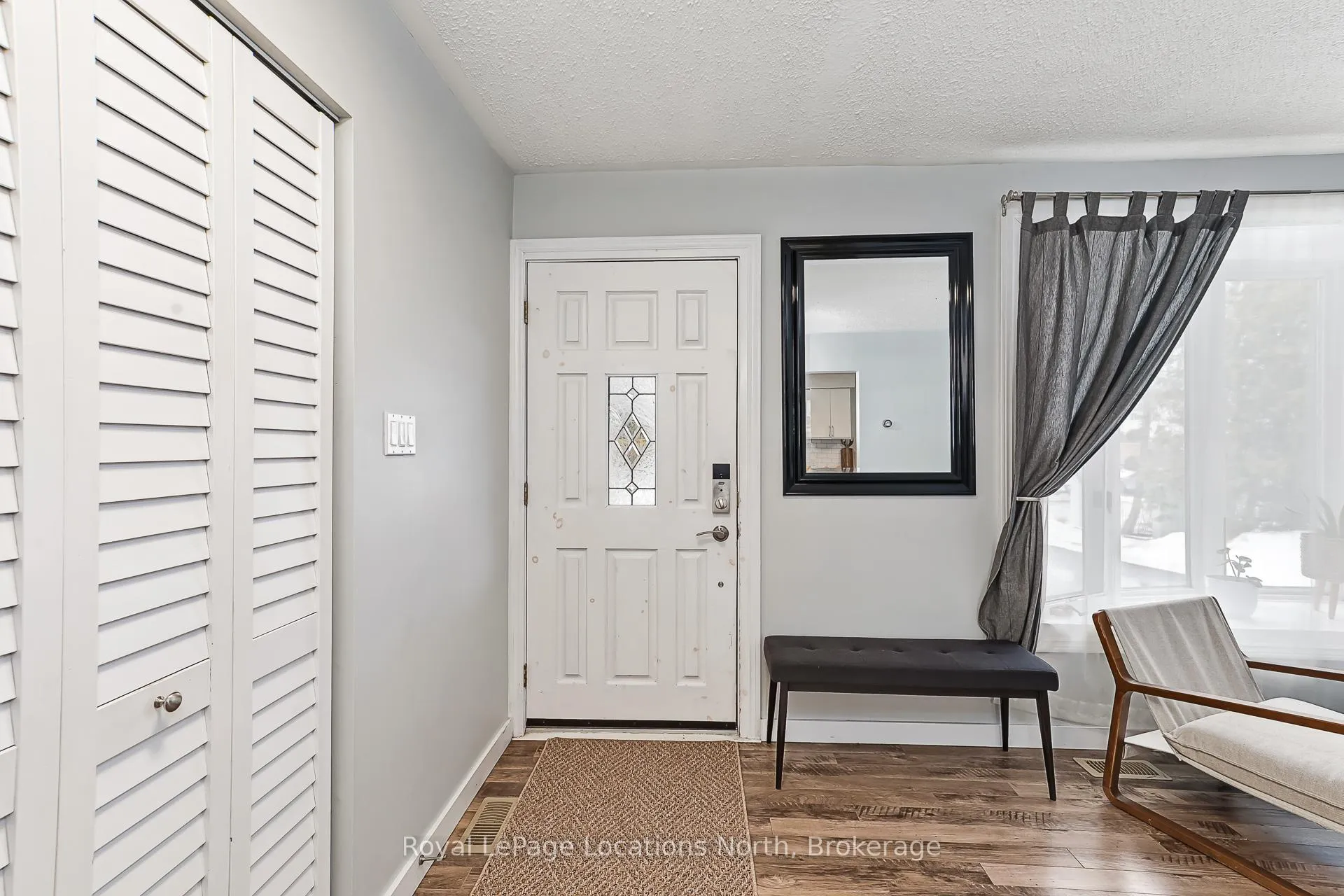 Photo 5 of 498 Spruce Street, Collingwood — HOMEH