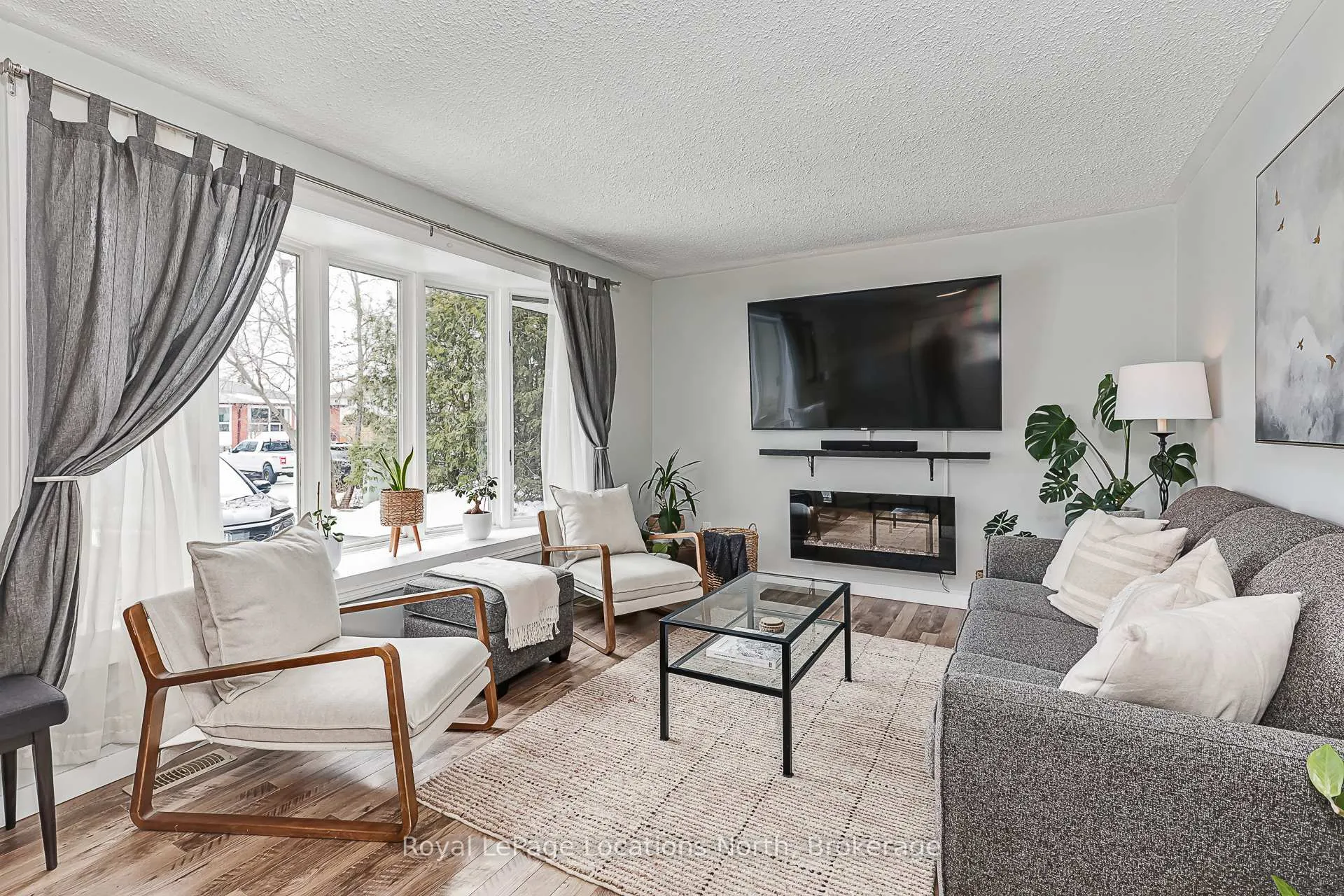 Photo 9 of 498 Spruce Street, Collingwood — HOMEH