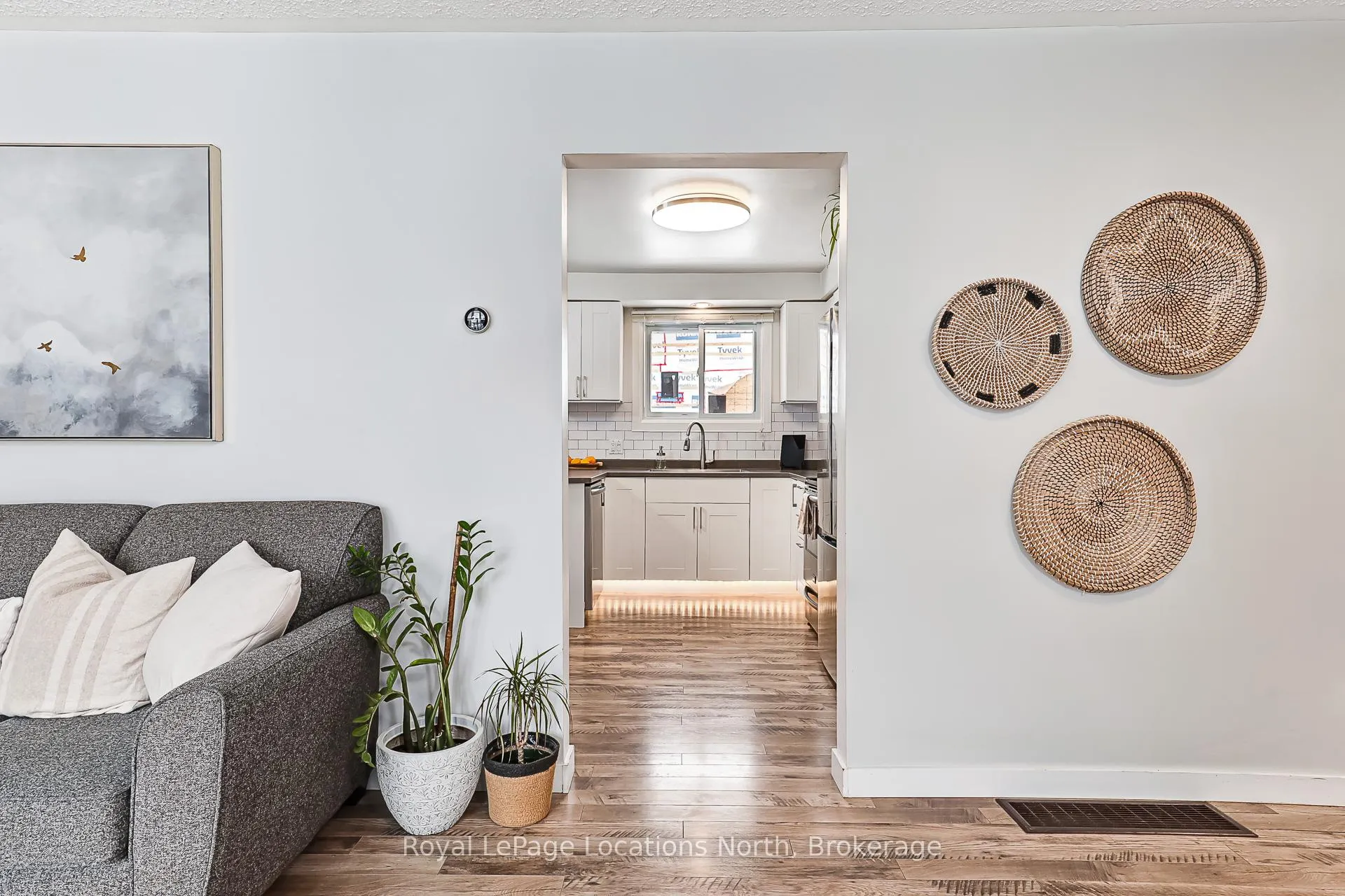 Photo 12 of 498 Spruce Street, Collingwood — HOMEH