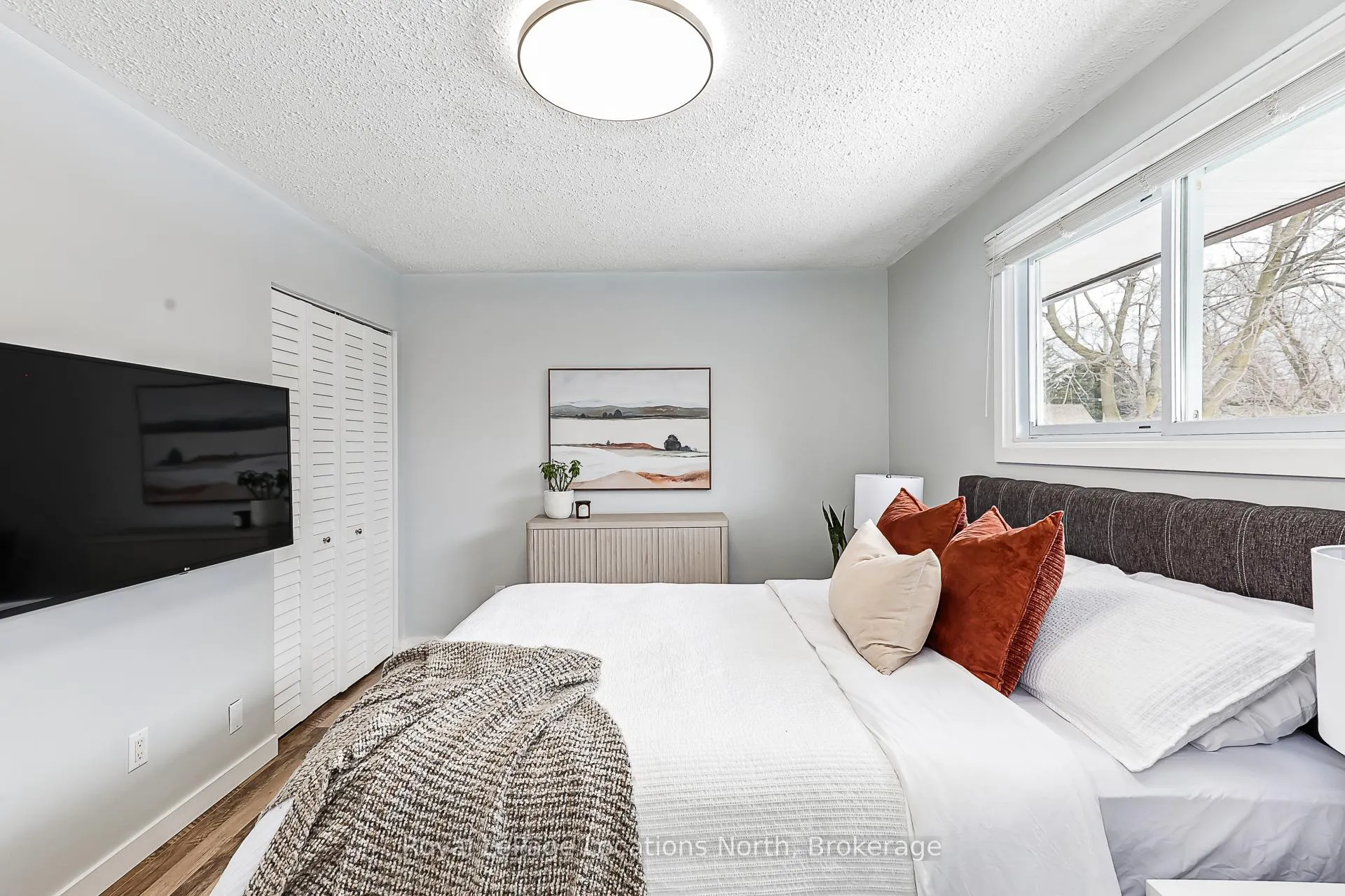 Photo 22 of 498 Spruce Street, Collingwood — HOMEH