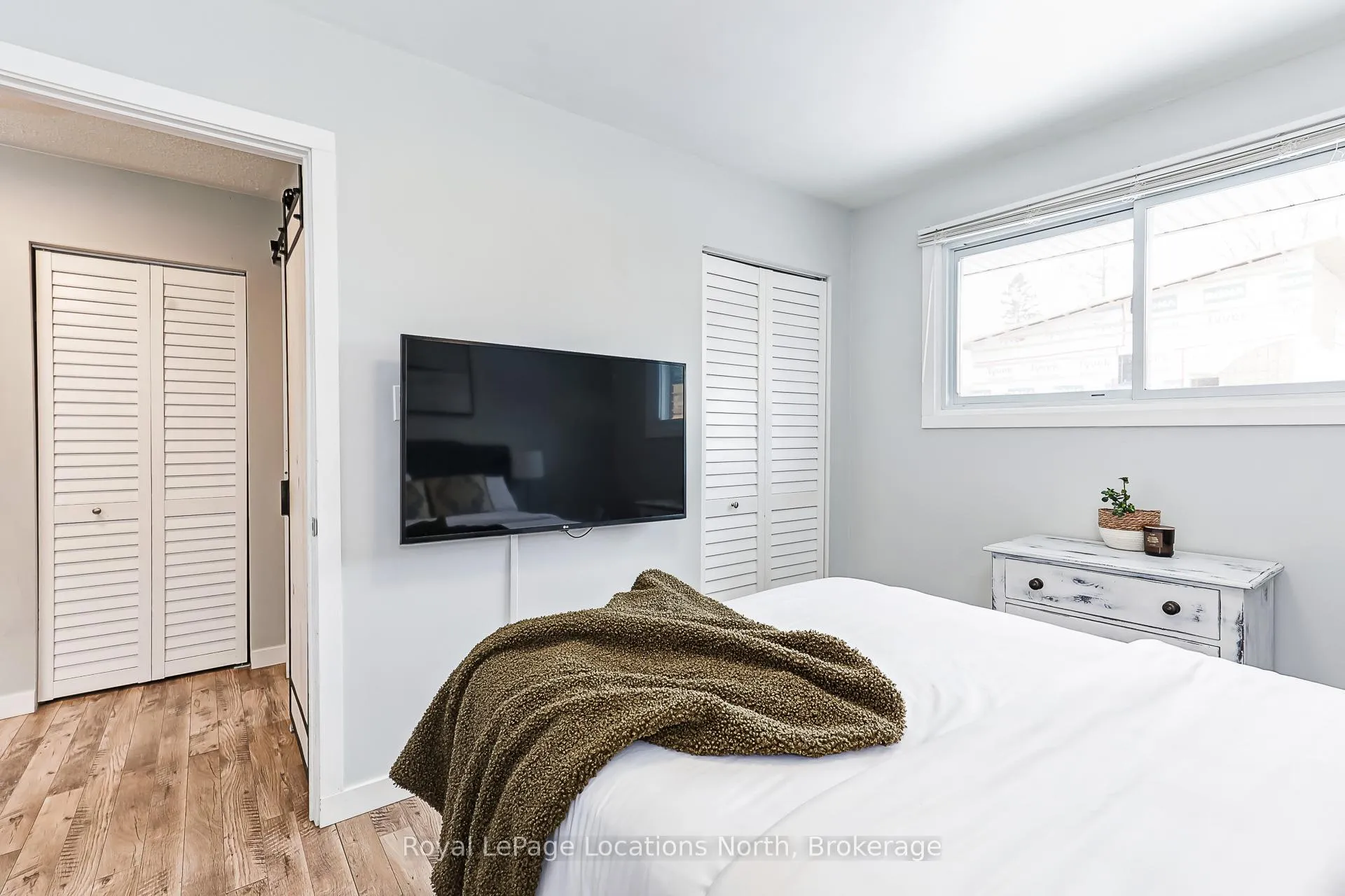 Photo 25 of 498 Spruce Street, Collingwood — HOMEH