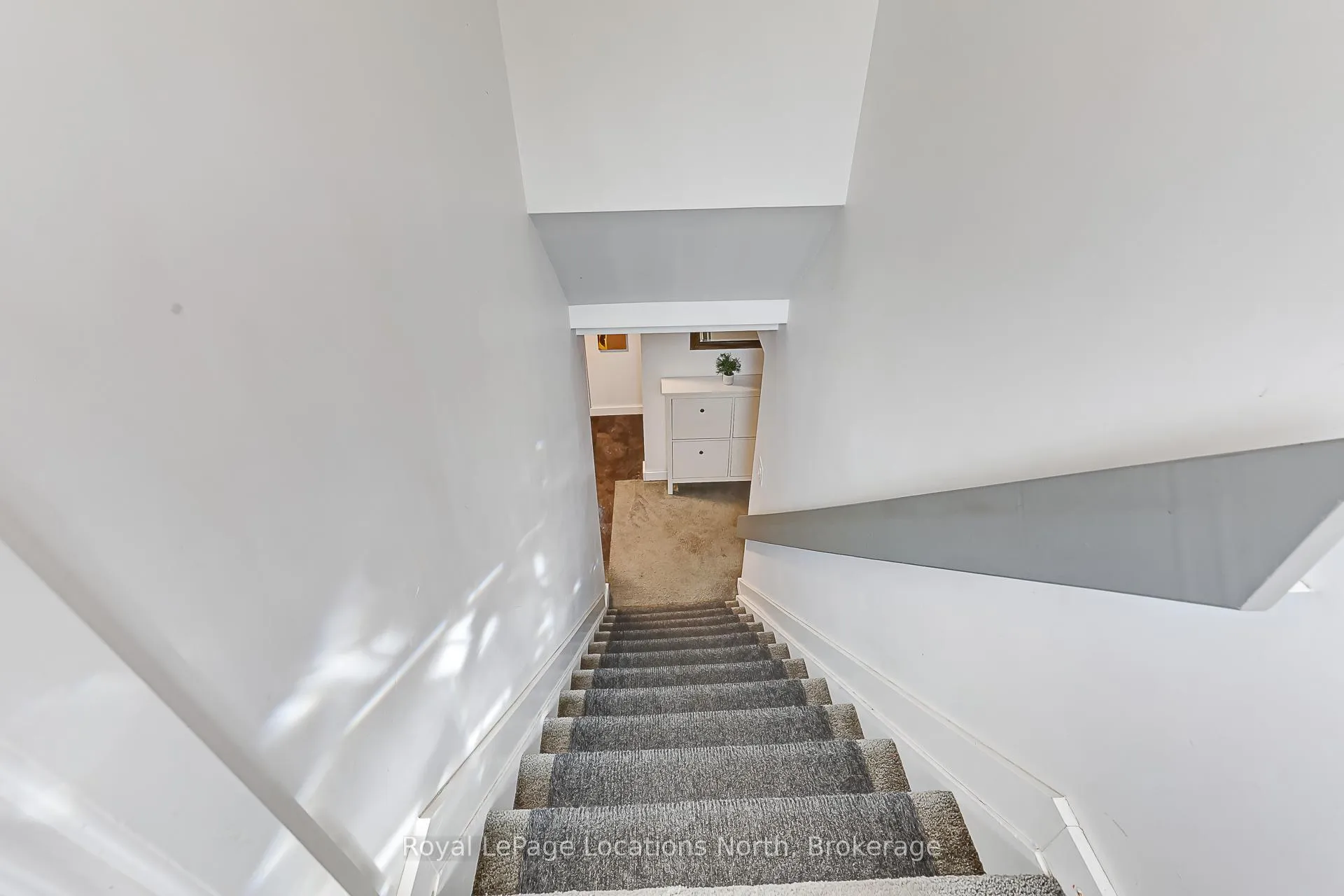 Photo 29 of 498 Spruce Street, Collingwood — HOMEH