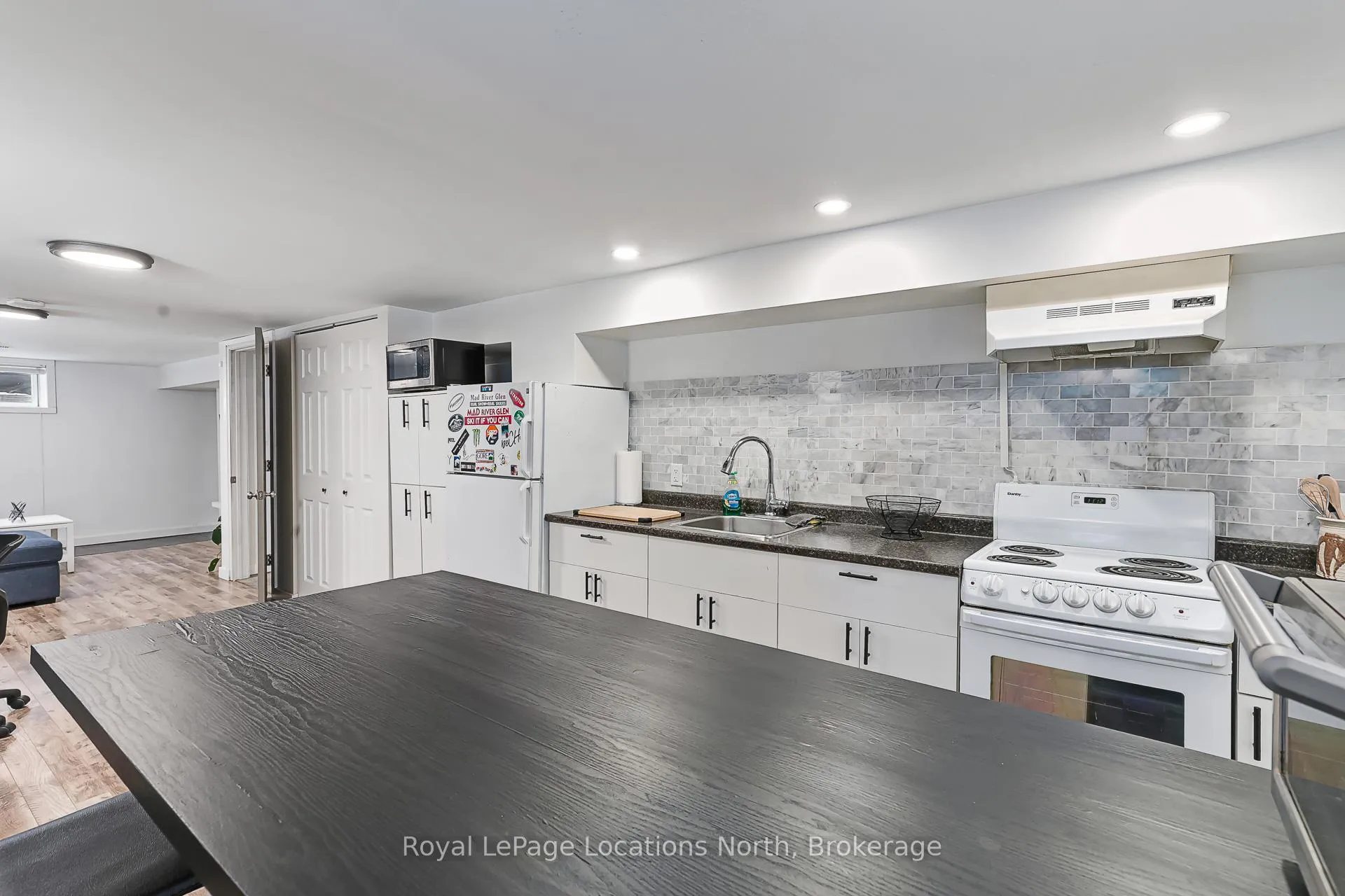 Photo 36 of 498 Spruce Street, Collingwood — HOMEH