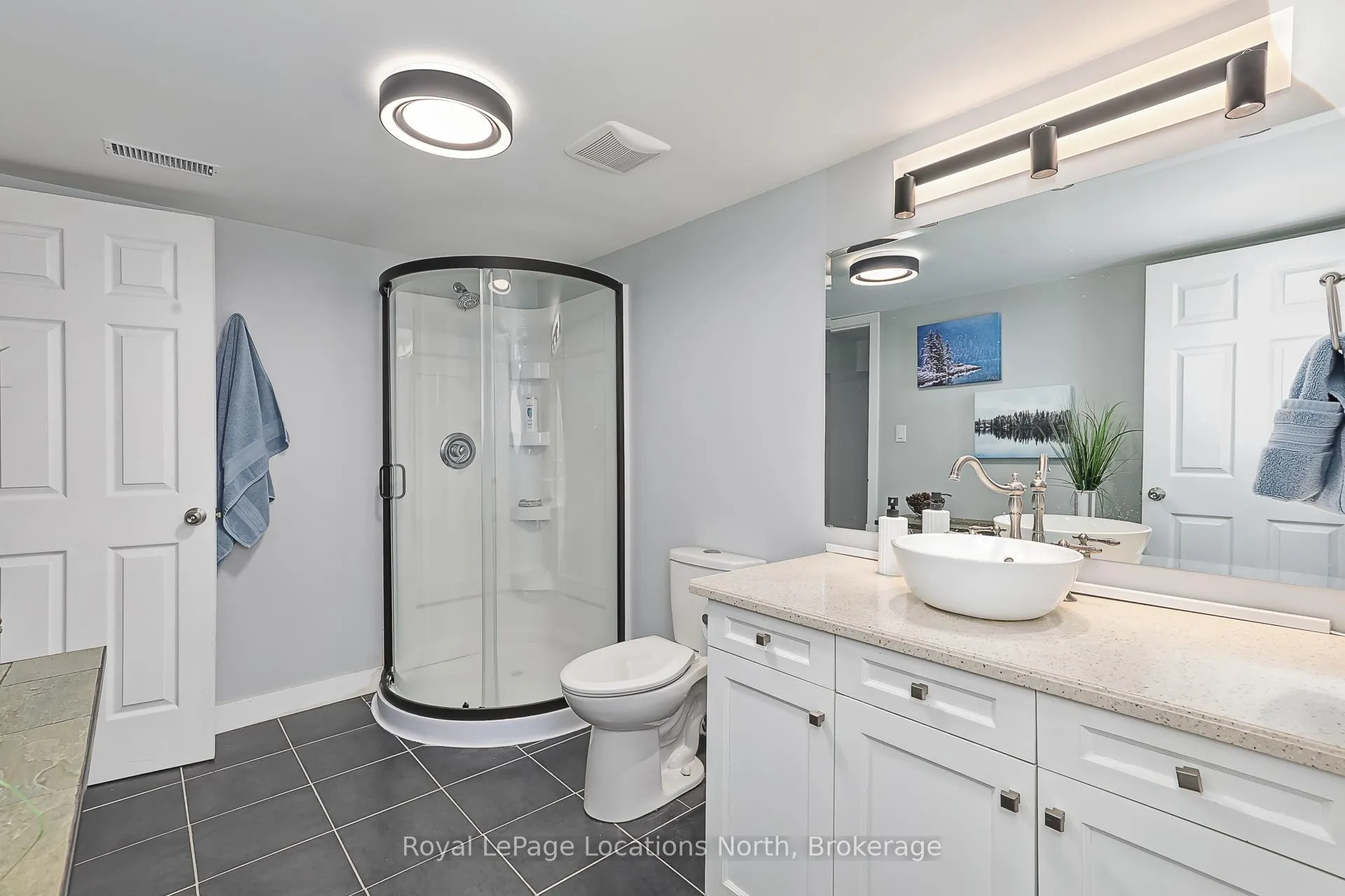 Photo 40 of 498 Spruce Street, Collingwood — HOMEH