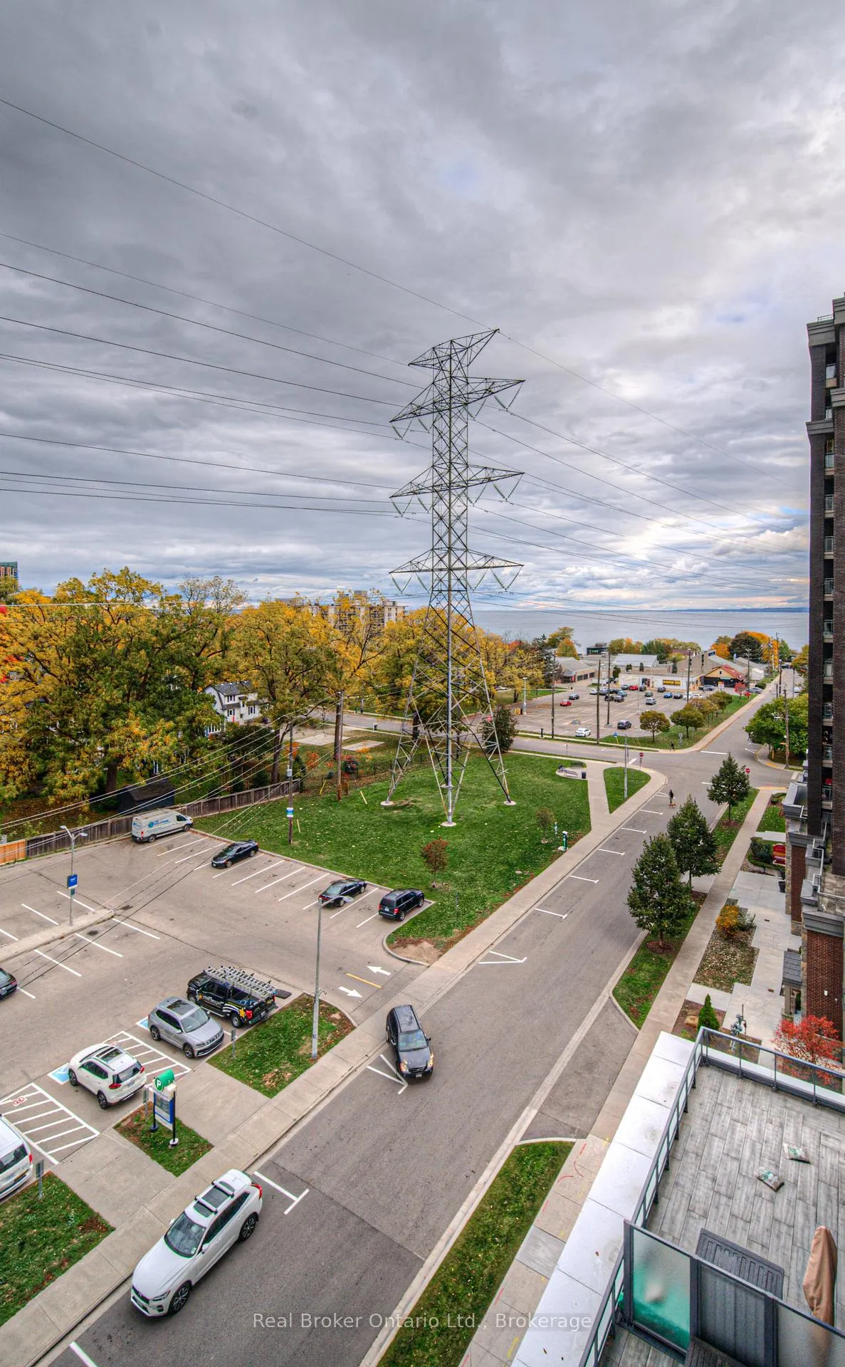 Photo 26 of Unit 705, 500 Brock Avenue, Burlington, Brant — HOMEH