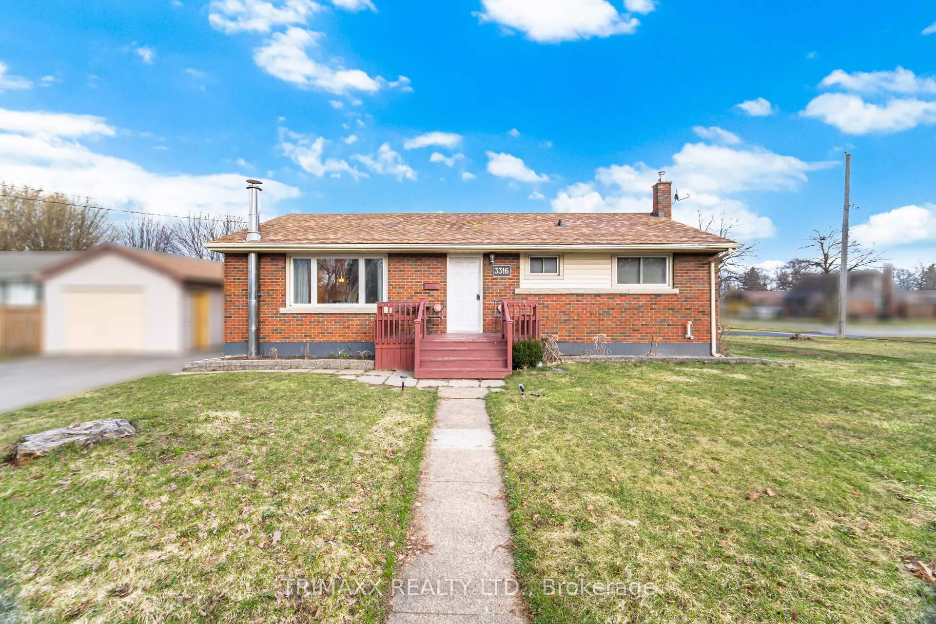 Photo 2 of 3316 Mclaren Crescent, Niagara Falls, Stamford — HOMEH