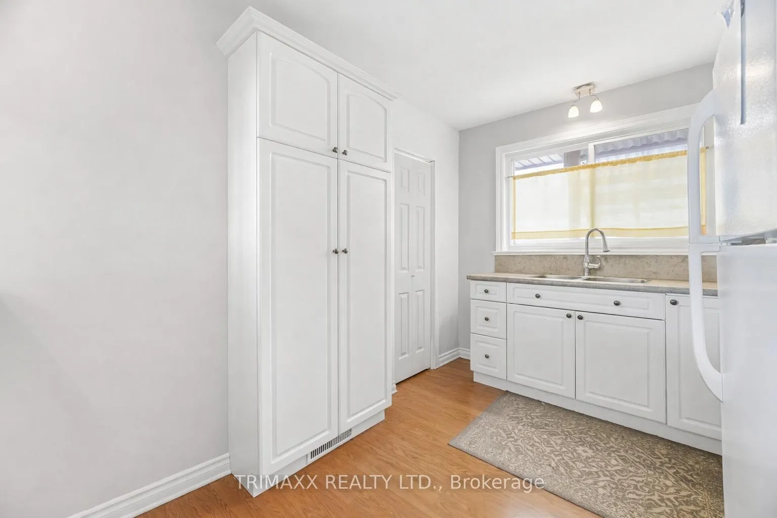 Photo 11 of 3316 Mclaren Crescent, Niagara Falls, Stamford — HOMEH