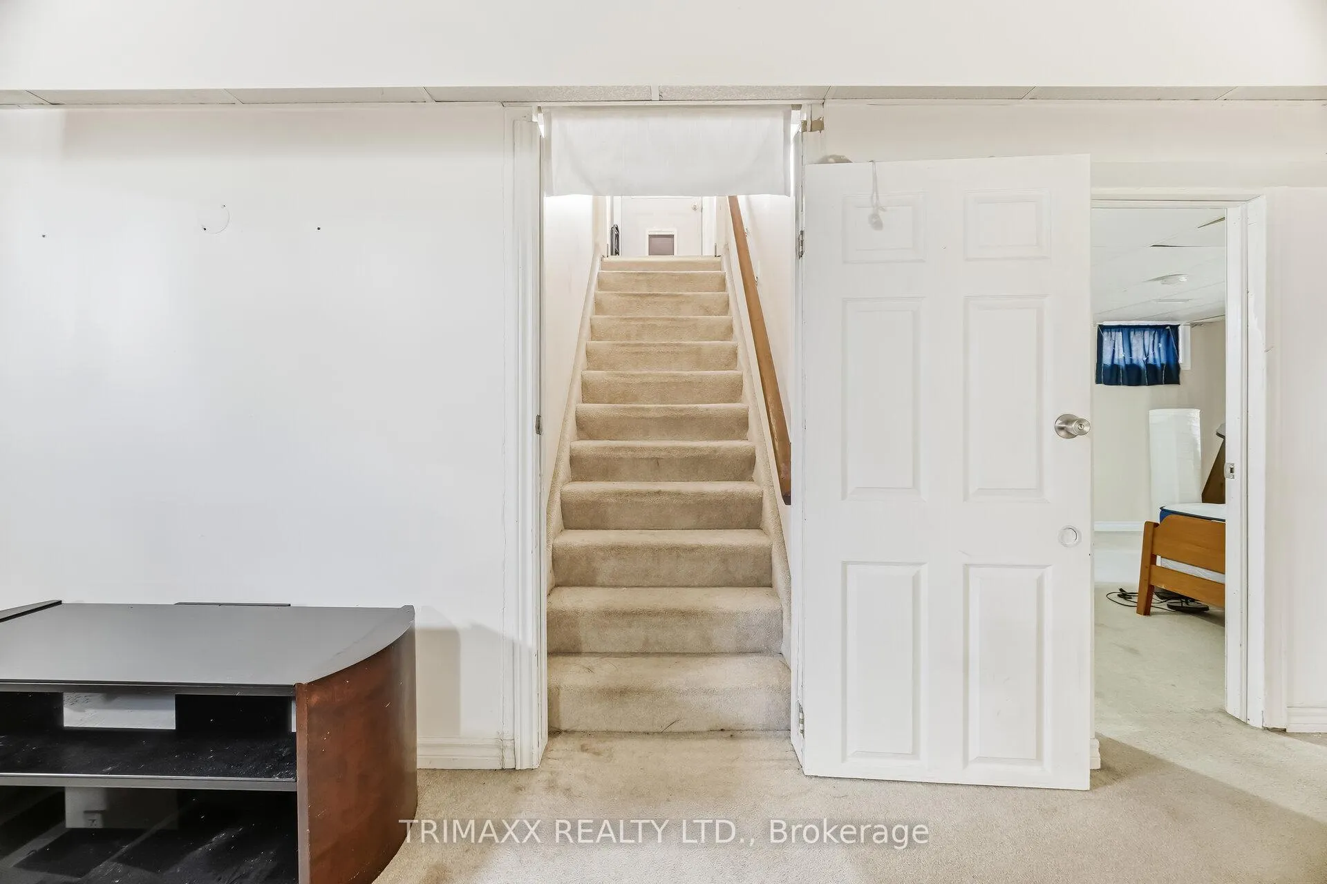 Photo 12 of 3316 Mclaren Crescent, Niagara Falls, Stamford — HOMEH