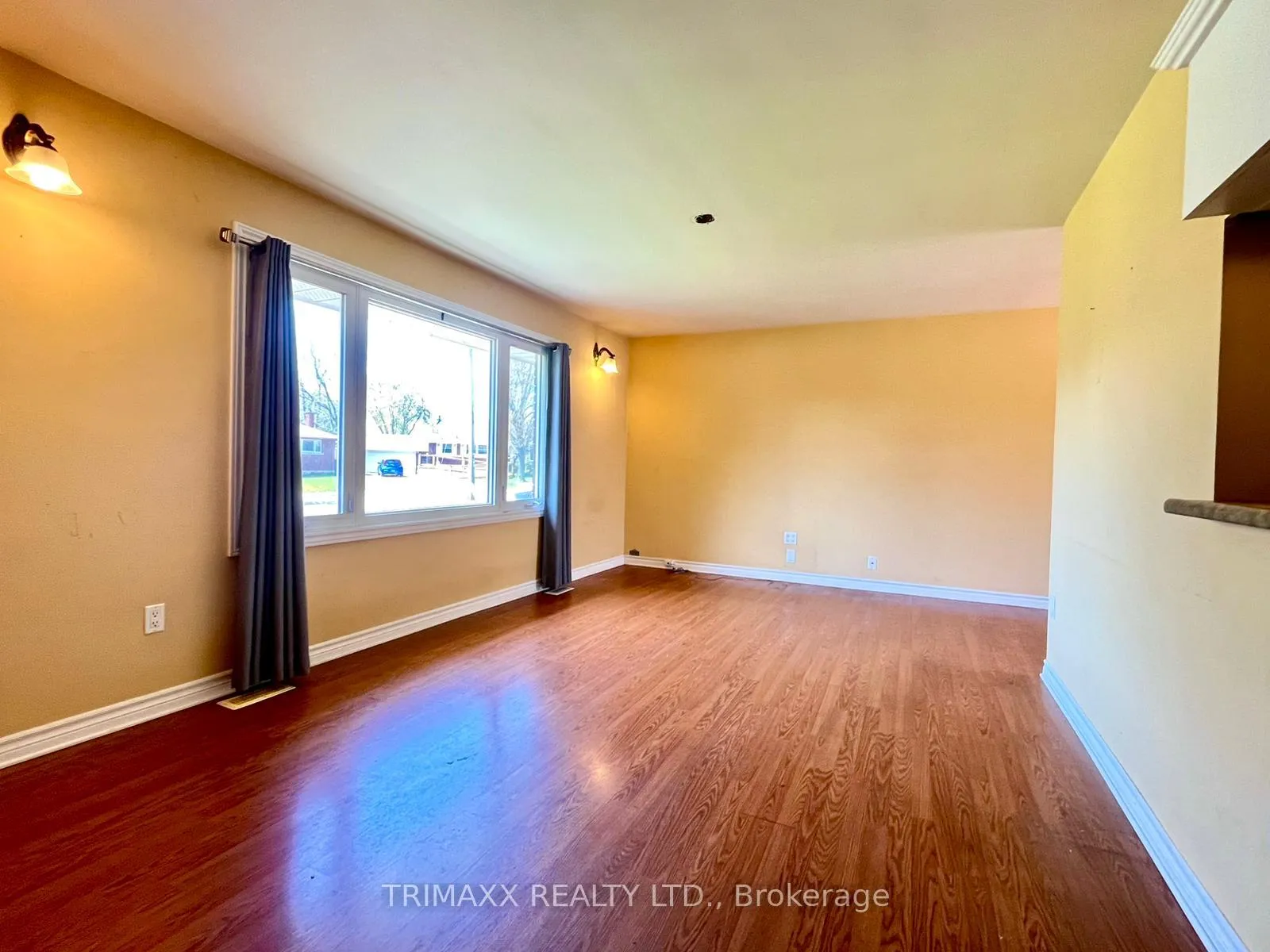 Photo 27 of 3316 Mclaren Crescent, Niagara Falls, Stamford — HOMEH