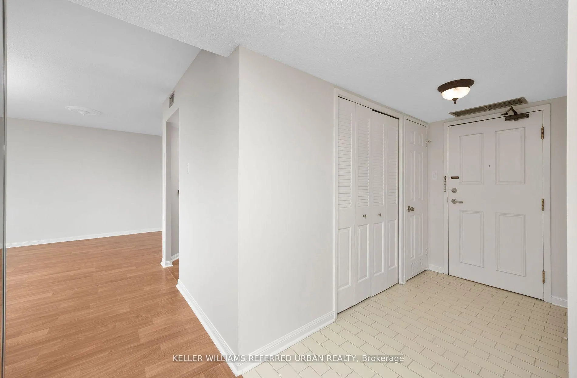 Photo 1 of Unit 522, 255 The Donway, North York, Banbury-Don Mills — HOMEH