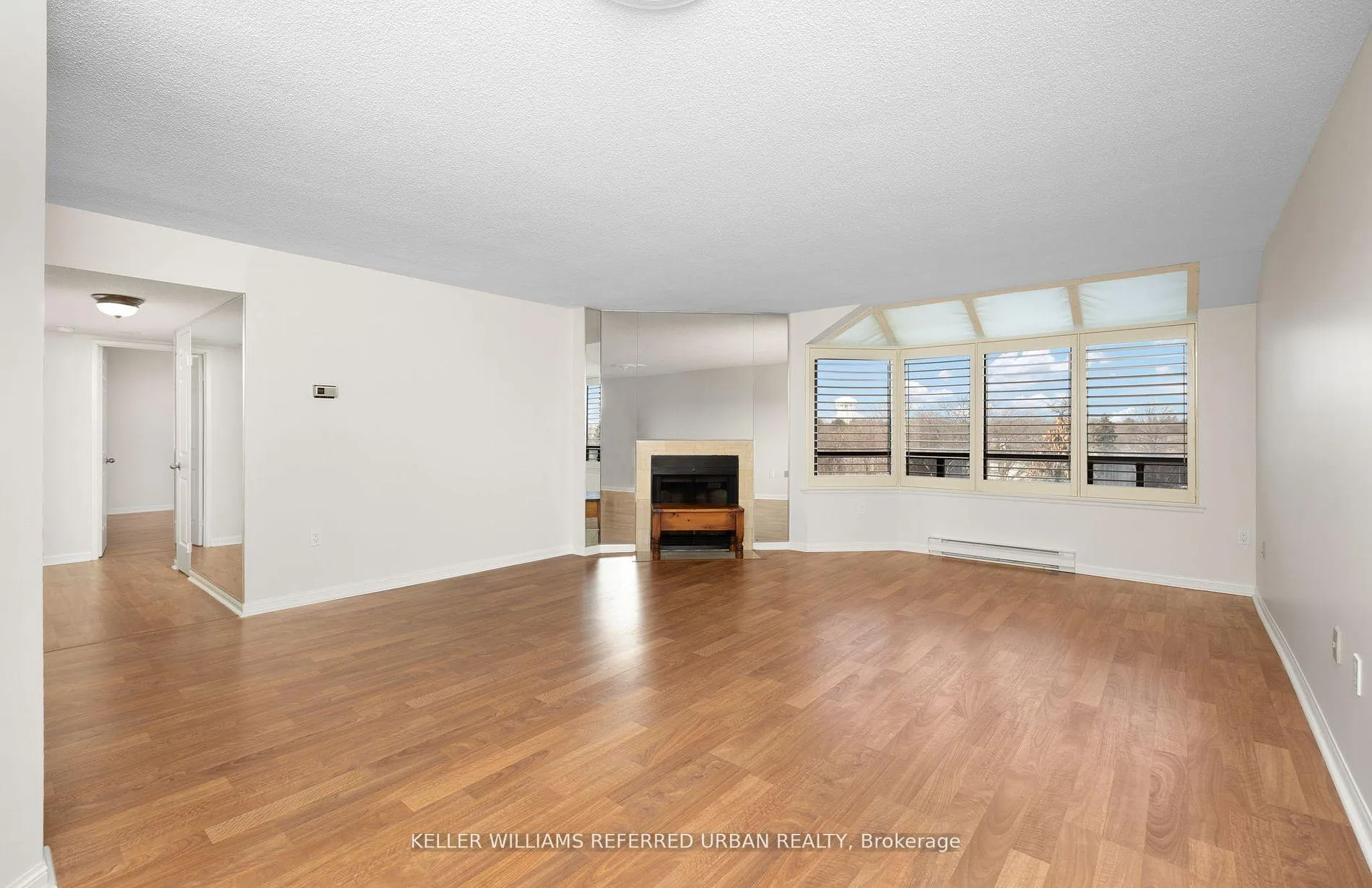 Photo 3 of Unit 522, 255 The Donway, North York, Banbury-Don Mills — HOMEH