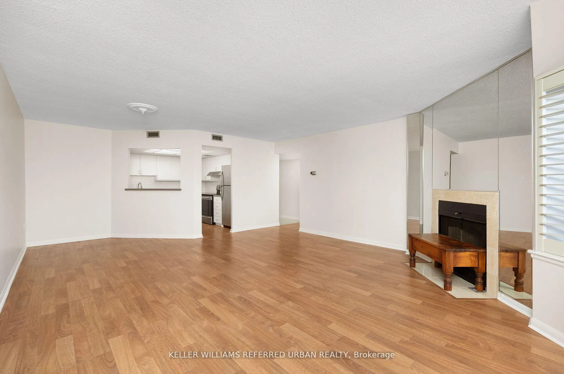 Photo 4 of Unit 522, 255 The Donway, North York, Banbury-Don Mills — HOMEH