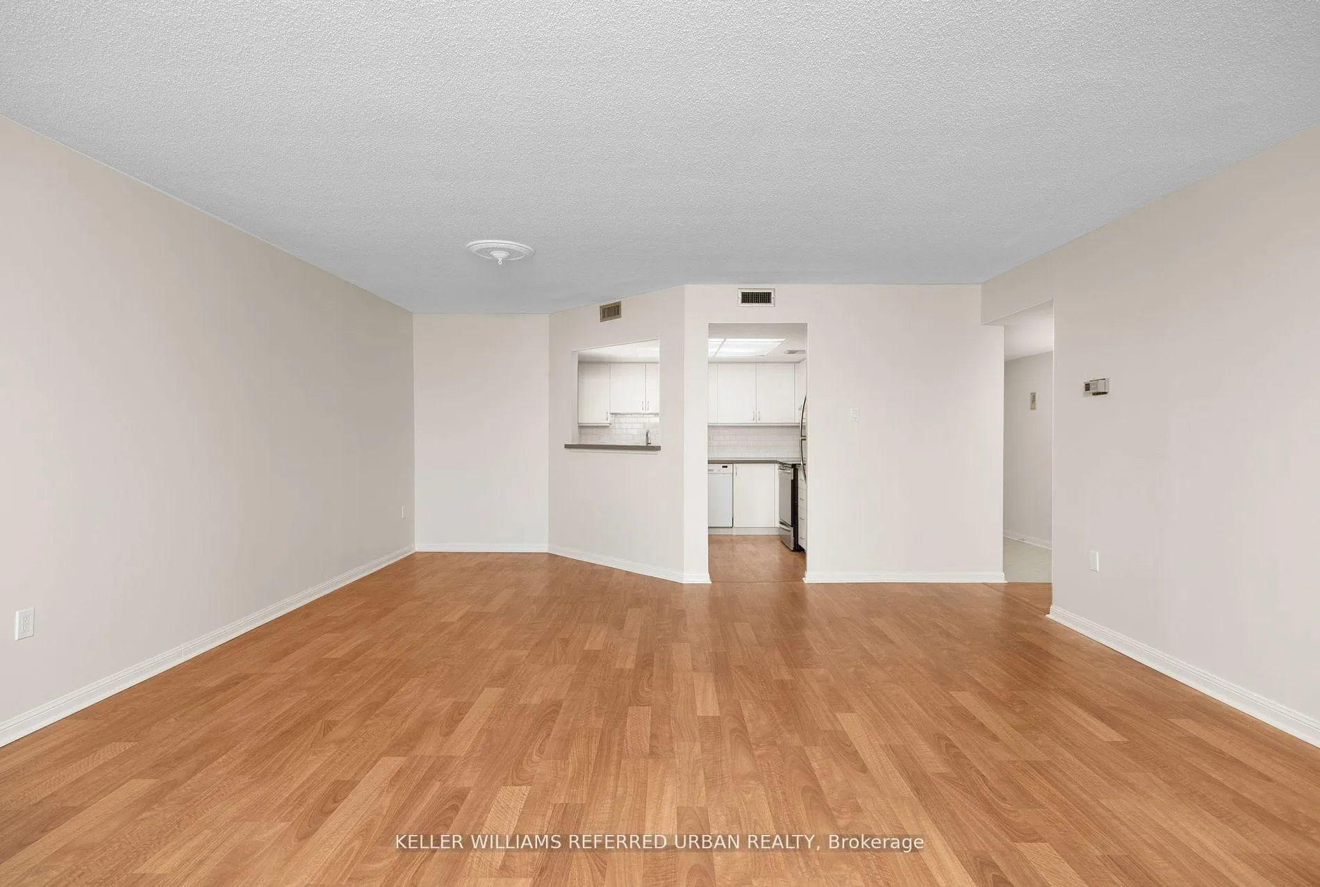 Photo 5 of Unit 522, 255 The Donway, North York, Banbury-Don Mills — HOMEH