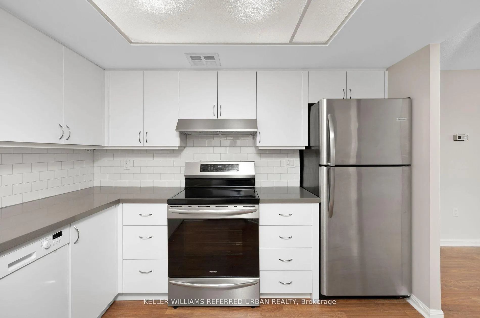 Photo 9 of Unit 522, 255 The Donway, North York, Banbury-Don Mills — HOMEH