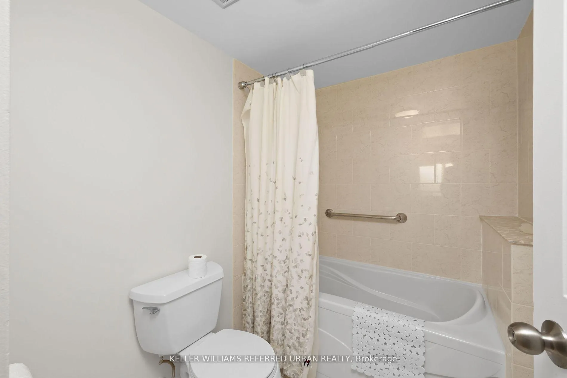 Photo 19 of Unit 522, 255 The Donway, North York, Banbury-Don Mills — HOMEH