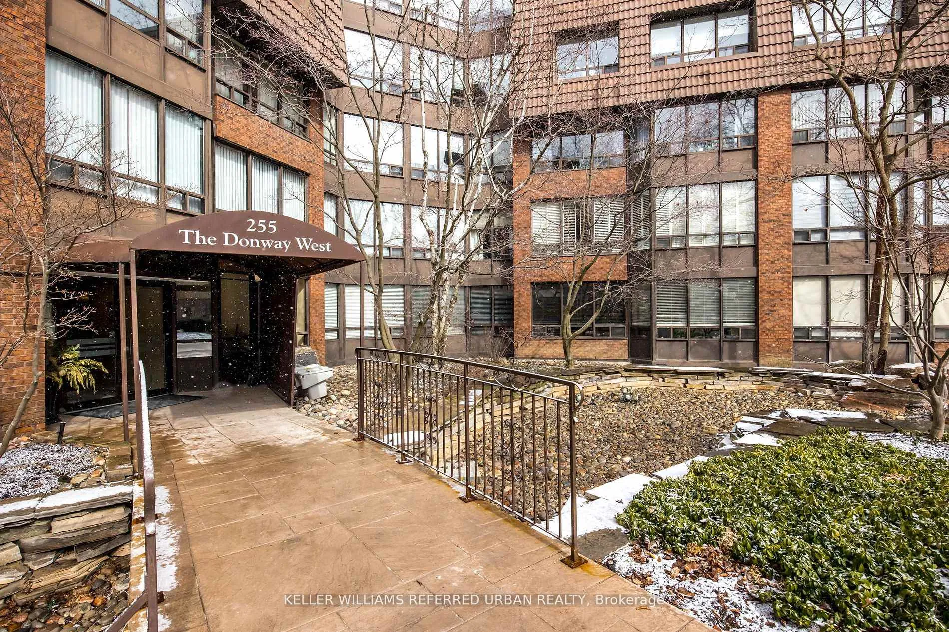 Photo 25 of Unit 522, 255 The Donway, North York, Banbury-Don Mills — HOMEH