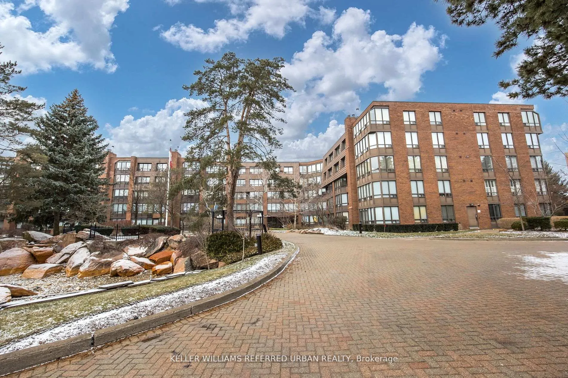 Photo 27 of Unit 522, 255 The Donway, North York, Banbury-Don Mills — HOMEH