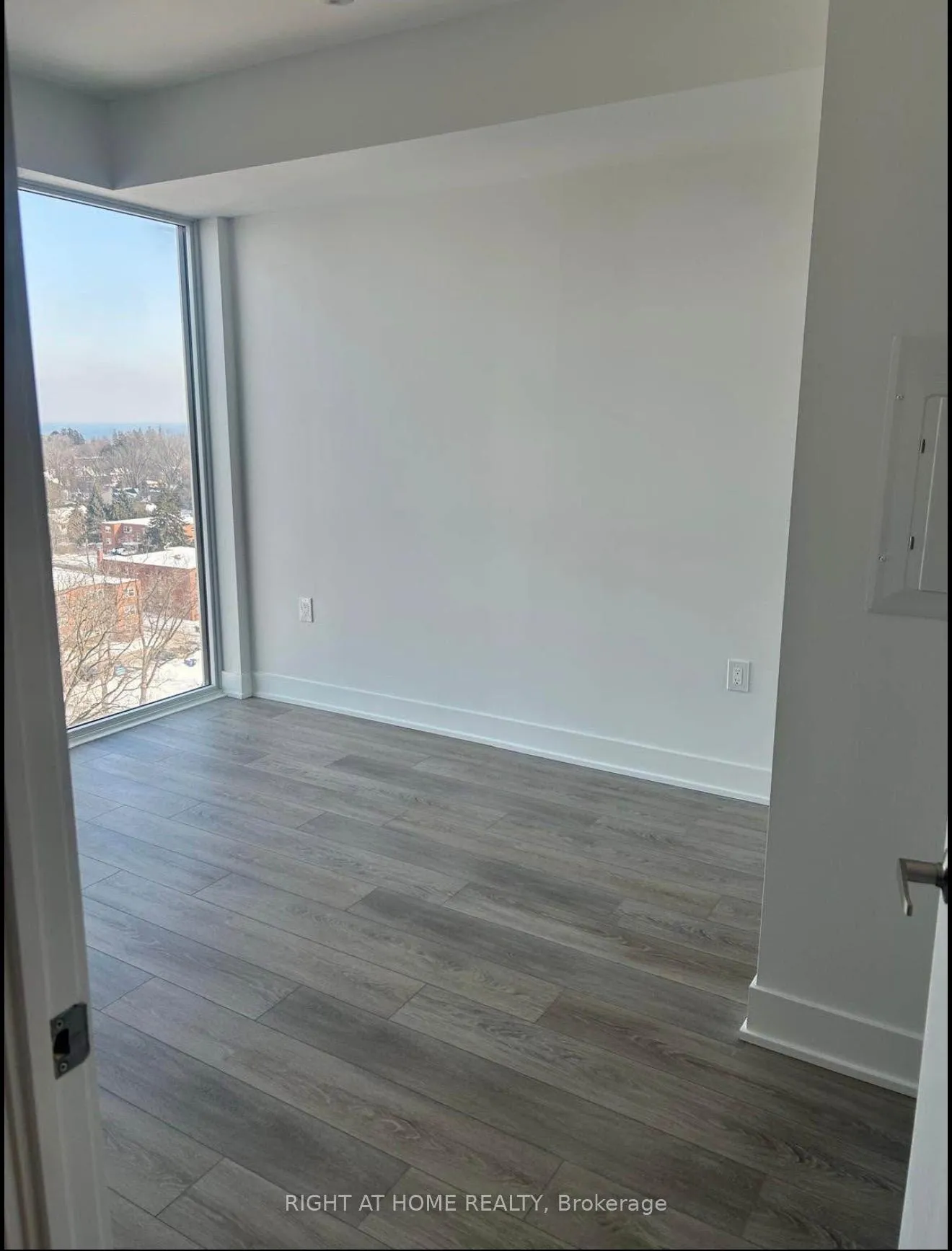 Photo 6 of Unit 1004, 2088 James Street, Burlington, Brant — HOMEH
