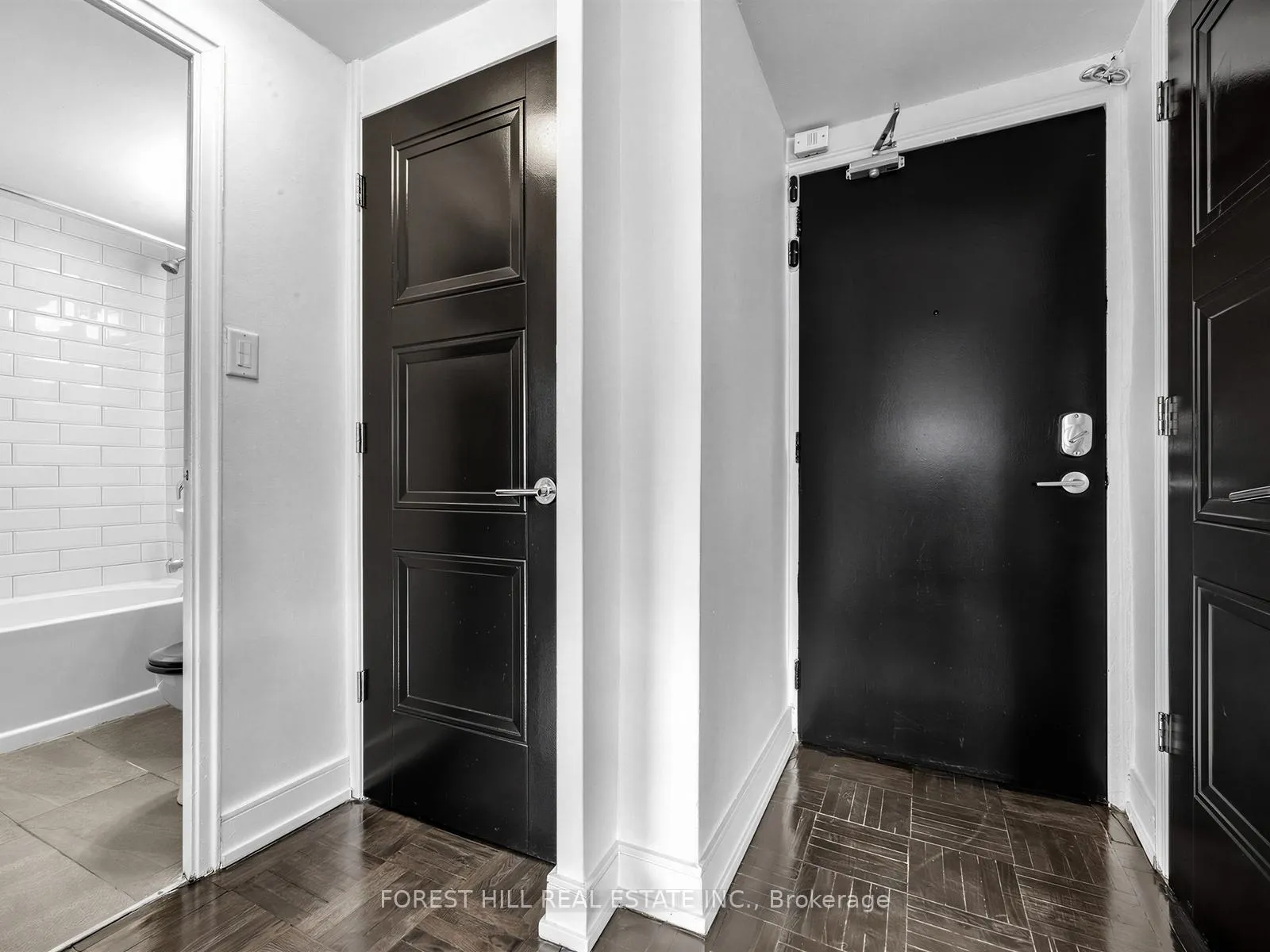 Photo 3 of Unit 102, 70 Spadina Road, Toronto, The Annex — HOMEH