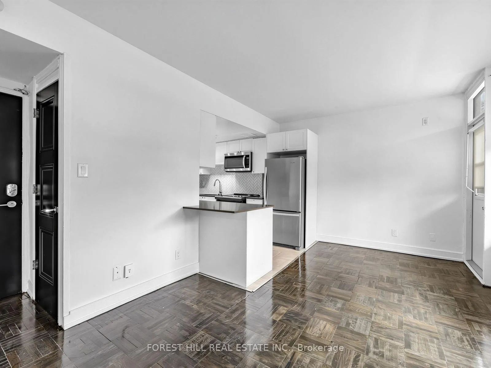 Photo 4 of Unit 102, 70 Spadina Road, Toronto, The Annex — HOMEH