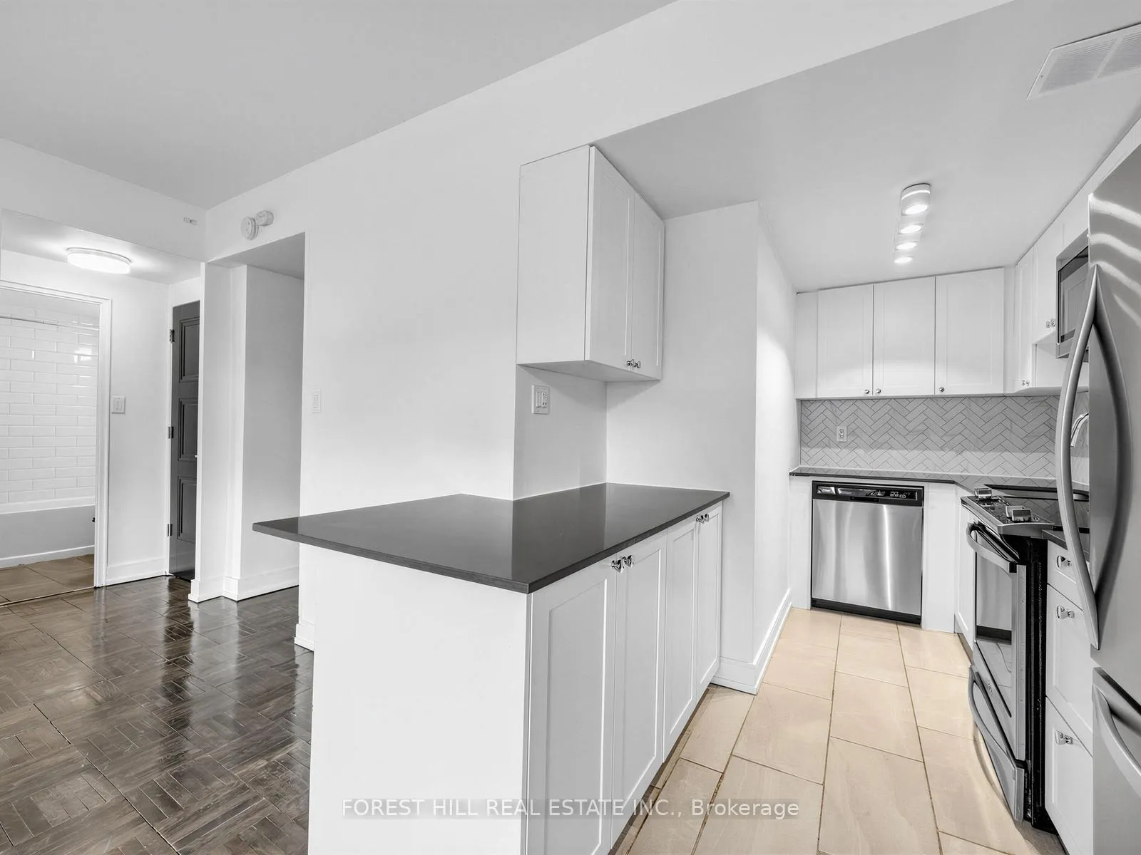 Photo 14 of Unit 102, 70 Spadina Road, Toronto, The Annex — HOMEH