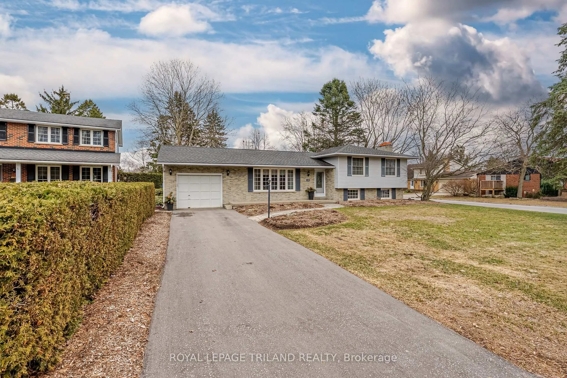 Photo 2 of 188 Canterbury Drive, Thames Centre, Dorchester — HOMEH