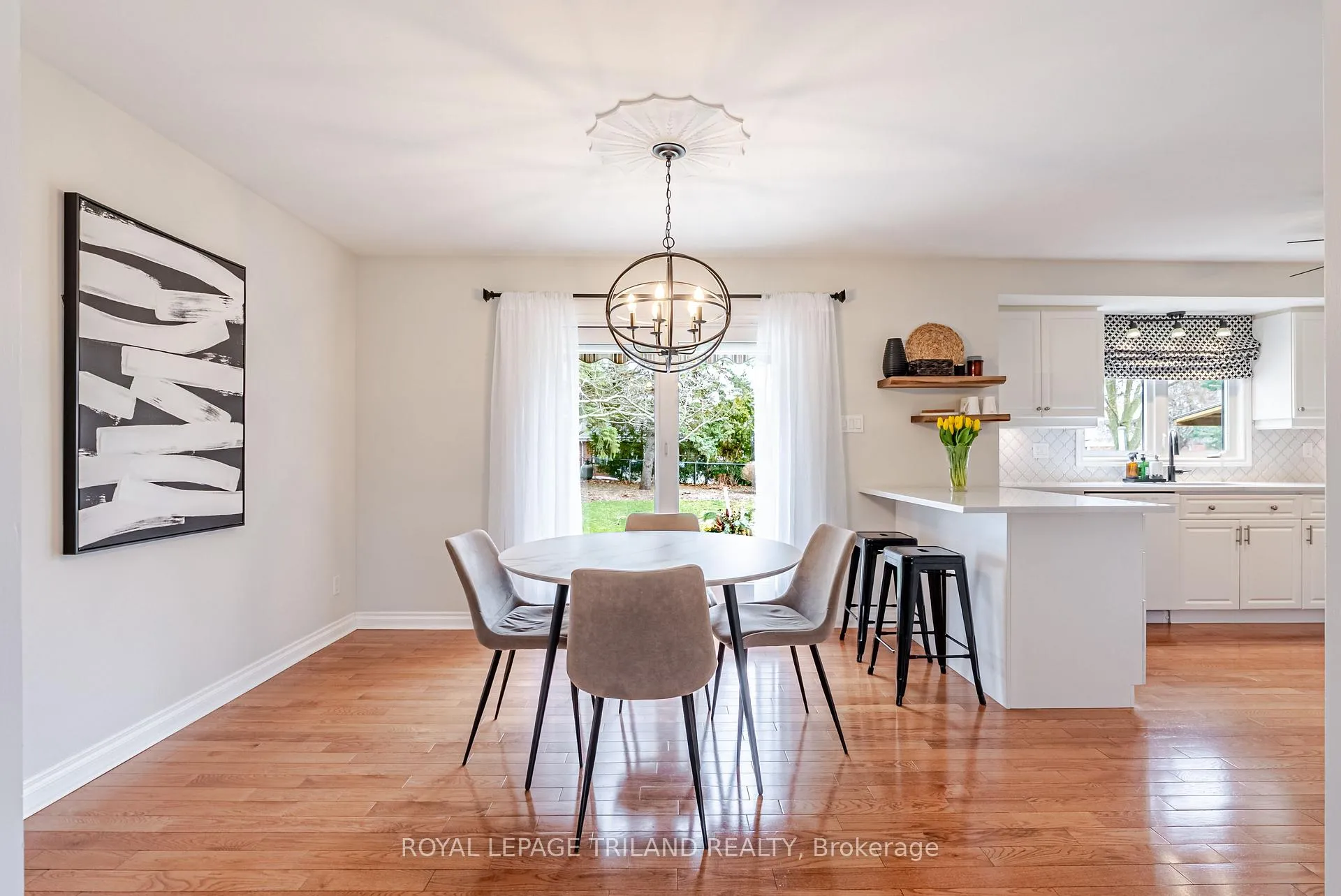 Photo 9 of 188 Canterbury Drive, Thames Centre, Dorchester — HOMEH