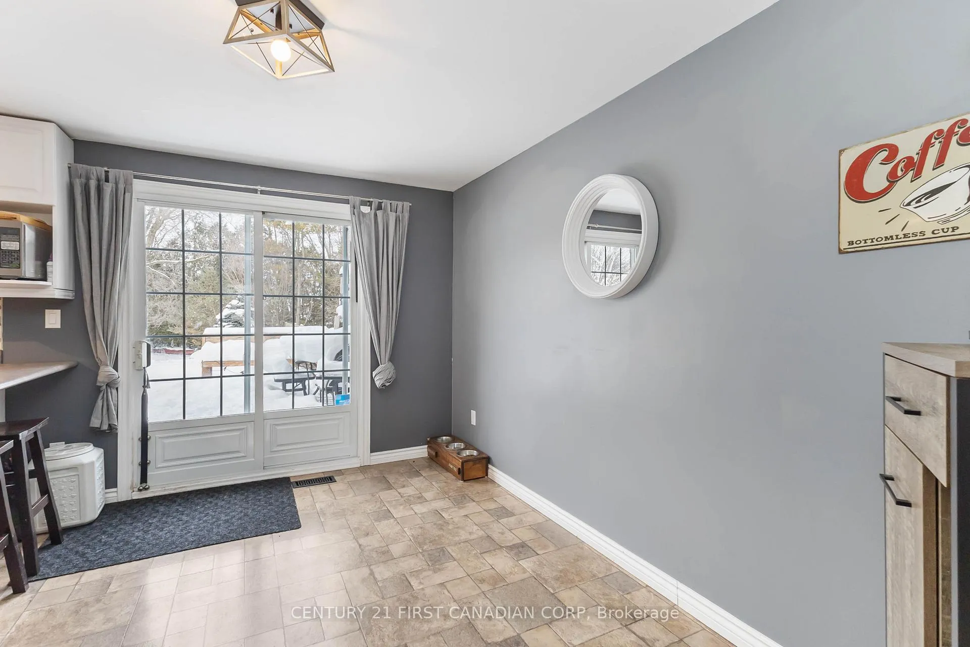 Photo 14 of 234 Union Street, Central Elgin, Belmont — HOMEH