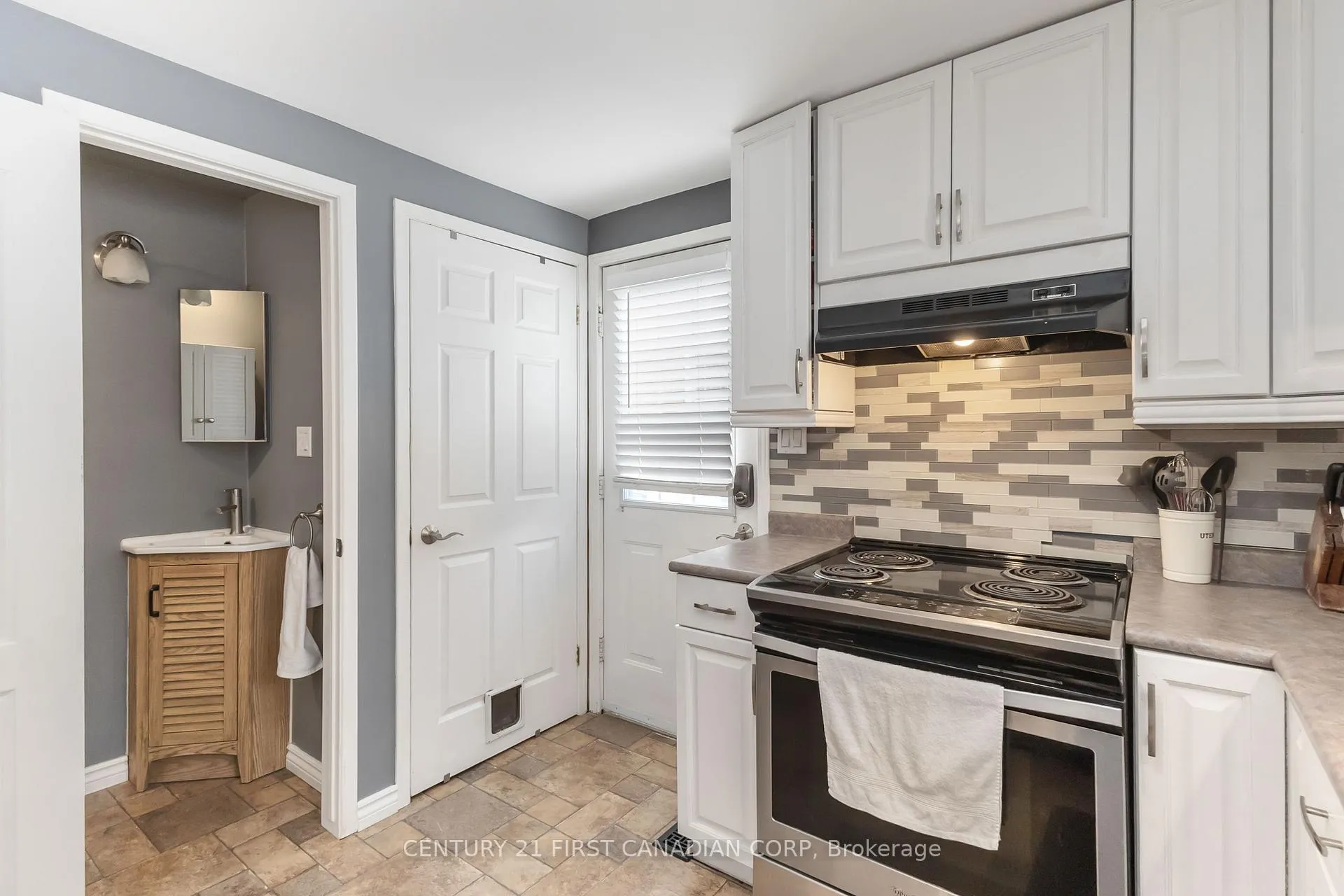 Photo 15 of 234 Union Street, Central Elgin, Belmont — HOMEH