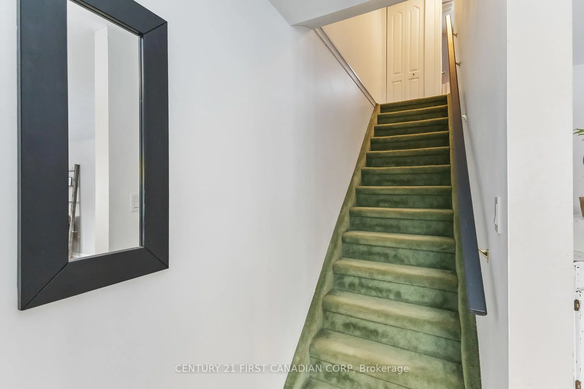 Photo 17 of 234 Union Street, Central Elgin, Belmont — HOMEH