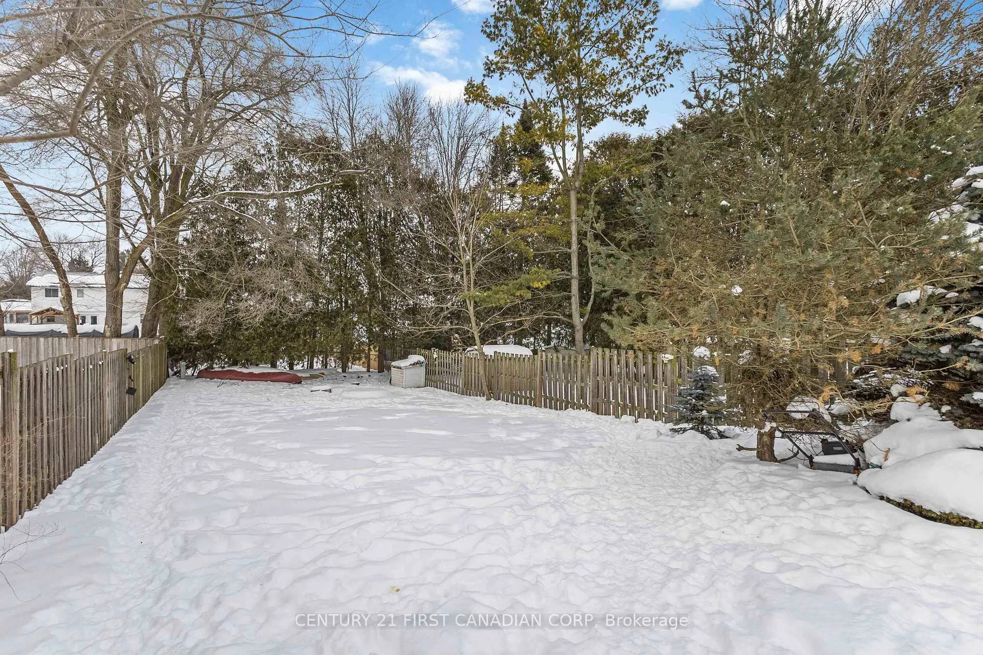 Photo 26 of 234 Union Street, Central Elgin, Belmont — HOMEH