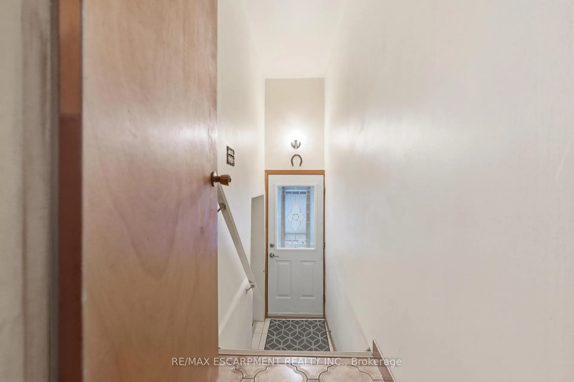 Photo 16 of 314 Hawkridge Avenue, Hamilton, Yeoville — HOMEH