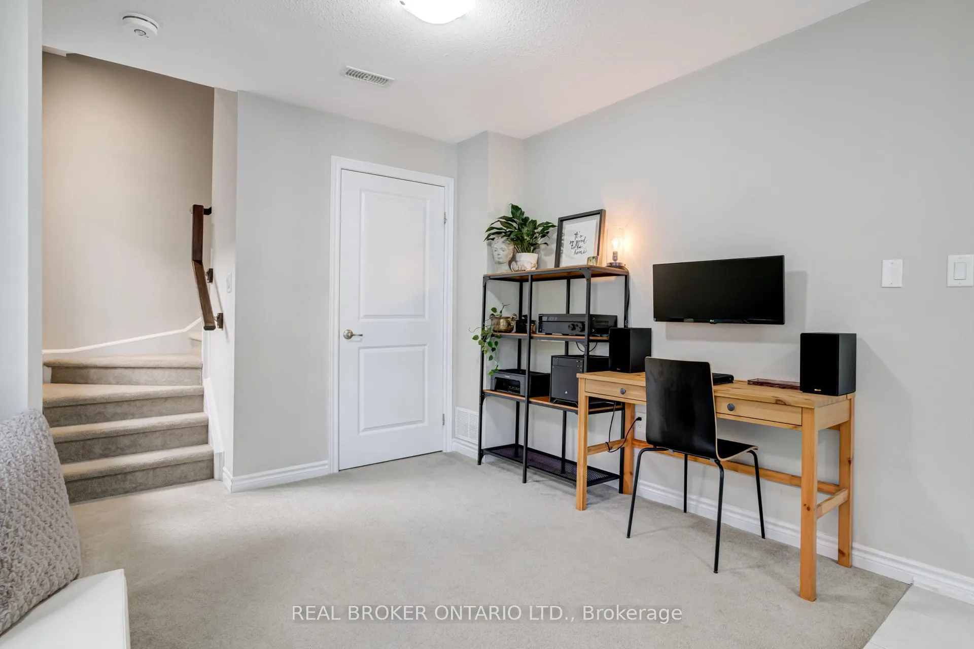 Photo 7 of Unit 49, 377 Glancaster Road, Hamilton, Villages of Glancaster — HOMEH