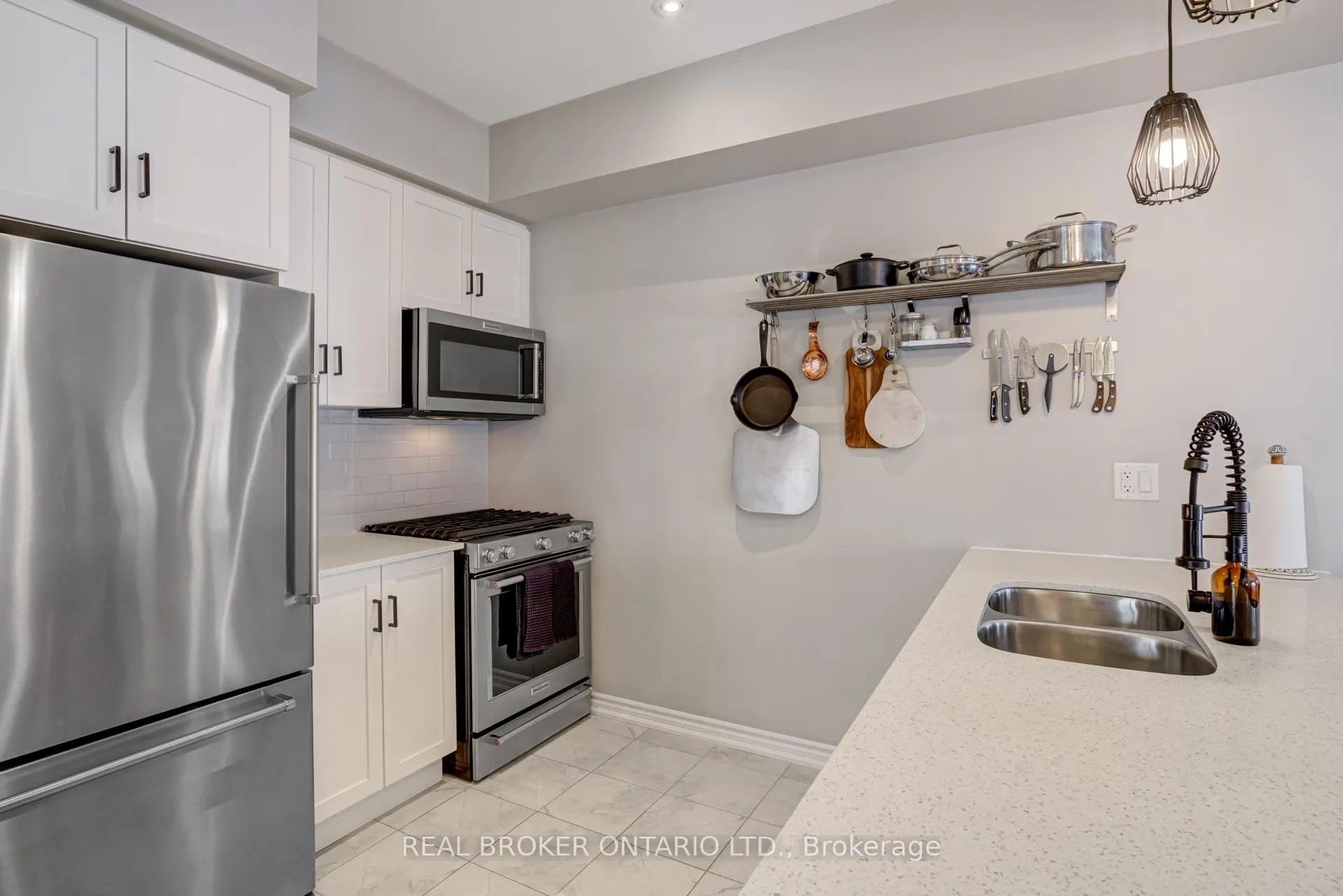 Photo 11 of Unit 49, 377 Glancaster Road, Hamilton, Villages of Glancaster — HOMEH