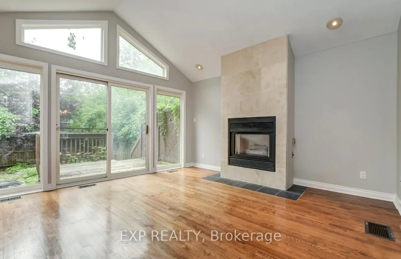 Photo 2 of 195 Henderson Avenue, Ottawa, Sandy Hill — HOMEH