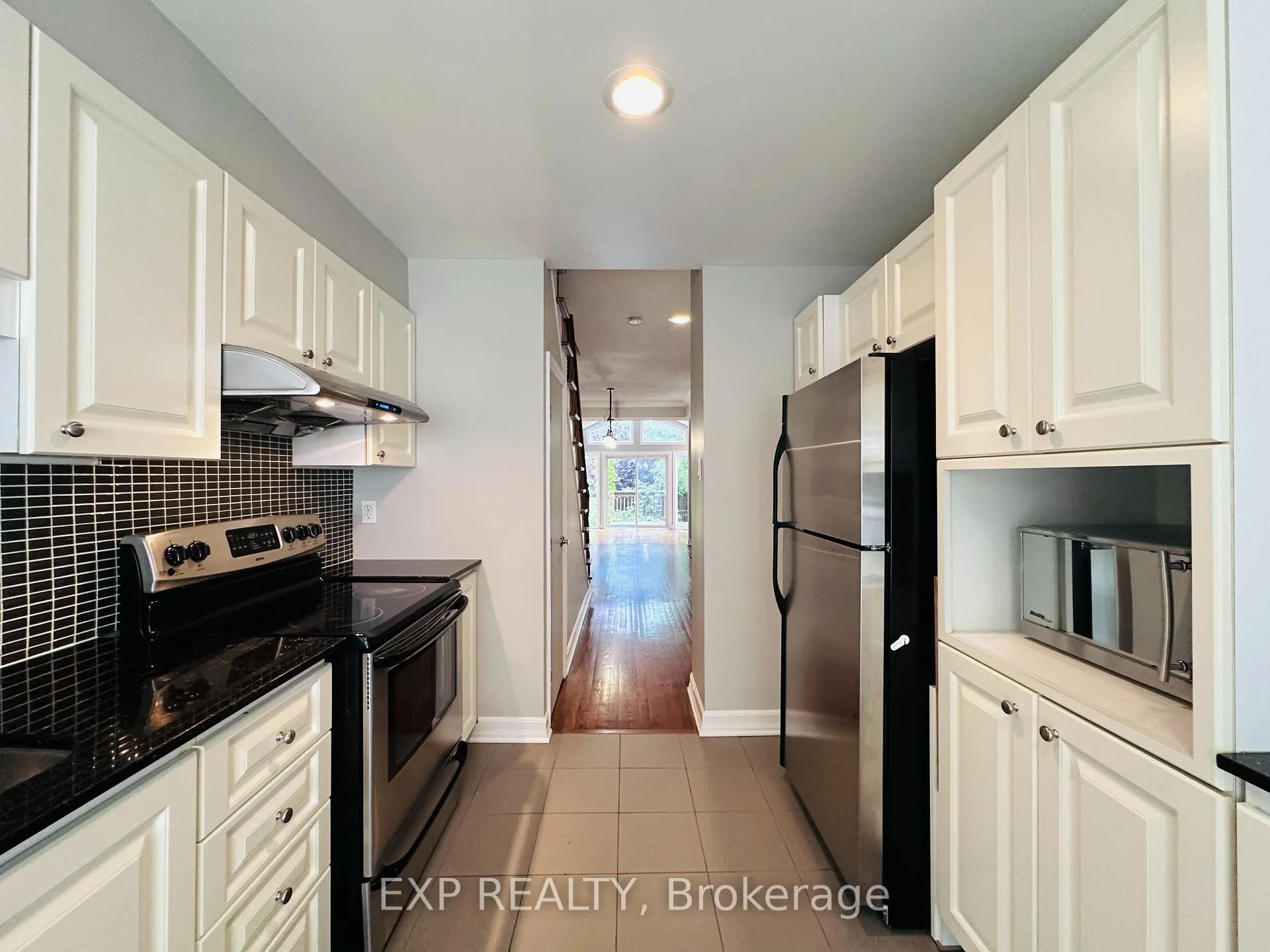 Photo 12 of 195 Henderson Avenue, Ottawa, Sandy Hill — HOMEH