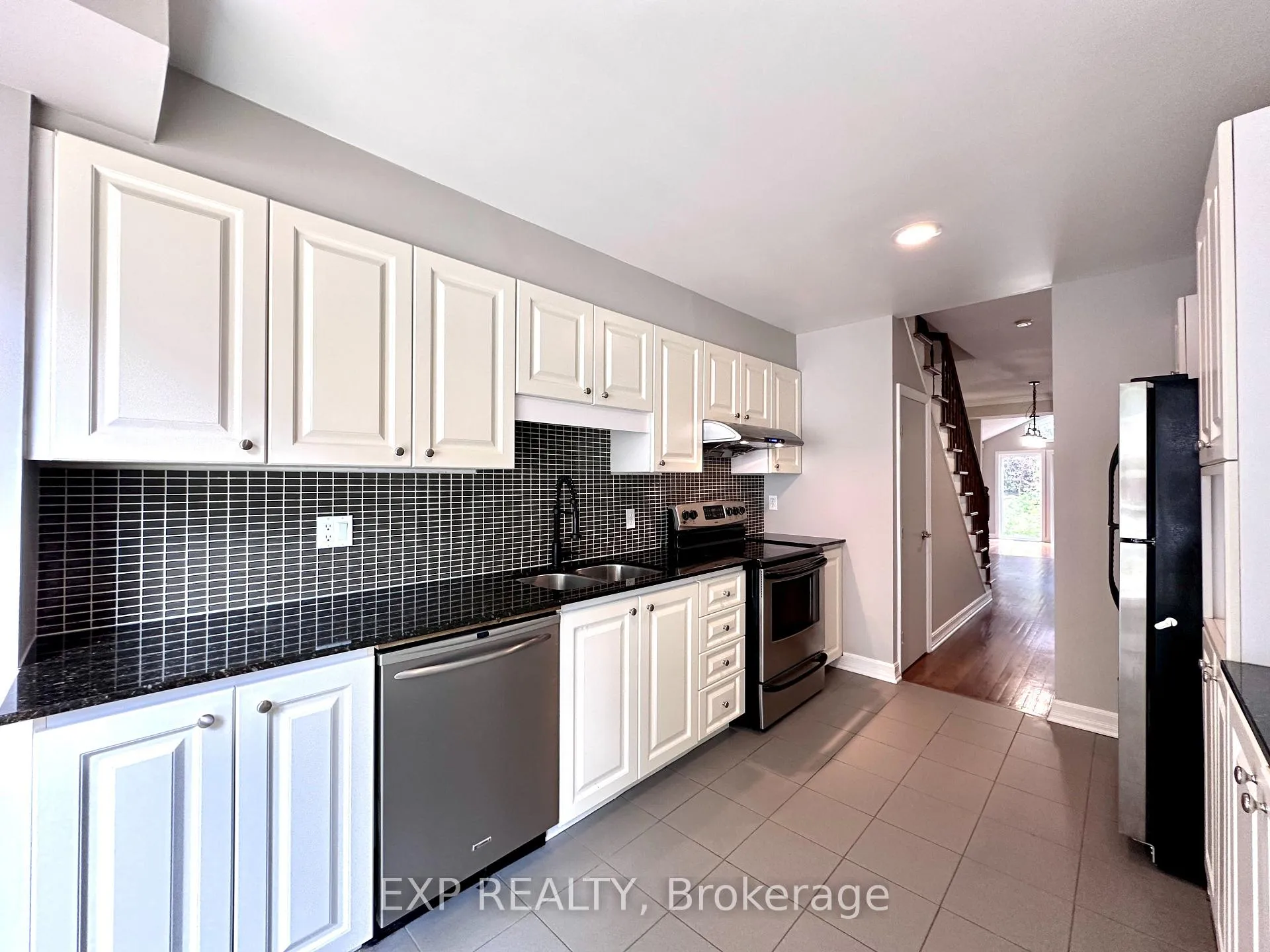 Photo 14 of 195 Henderson Avenue, Ottawa, Sandy Hill — HOMEH