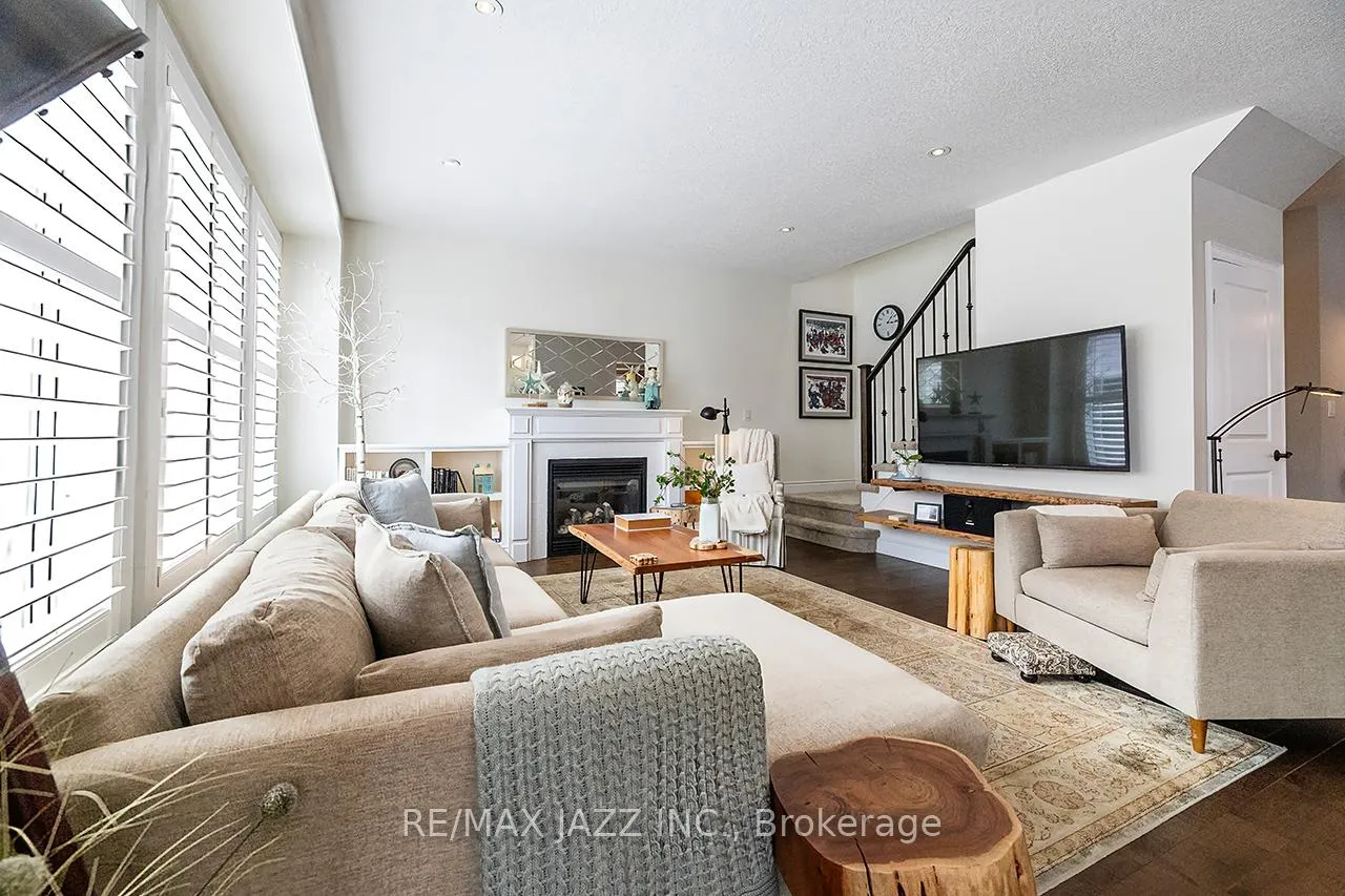 Photo 10 of 1 Elmer Adams Drive, Clarington, Courtice — HOMEH