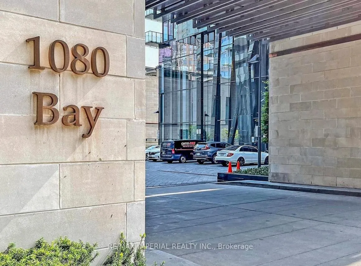 Front of Unit 1910, 1080 Bay Street